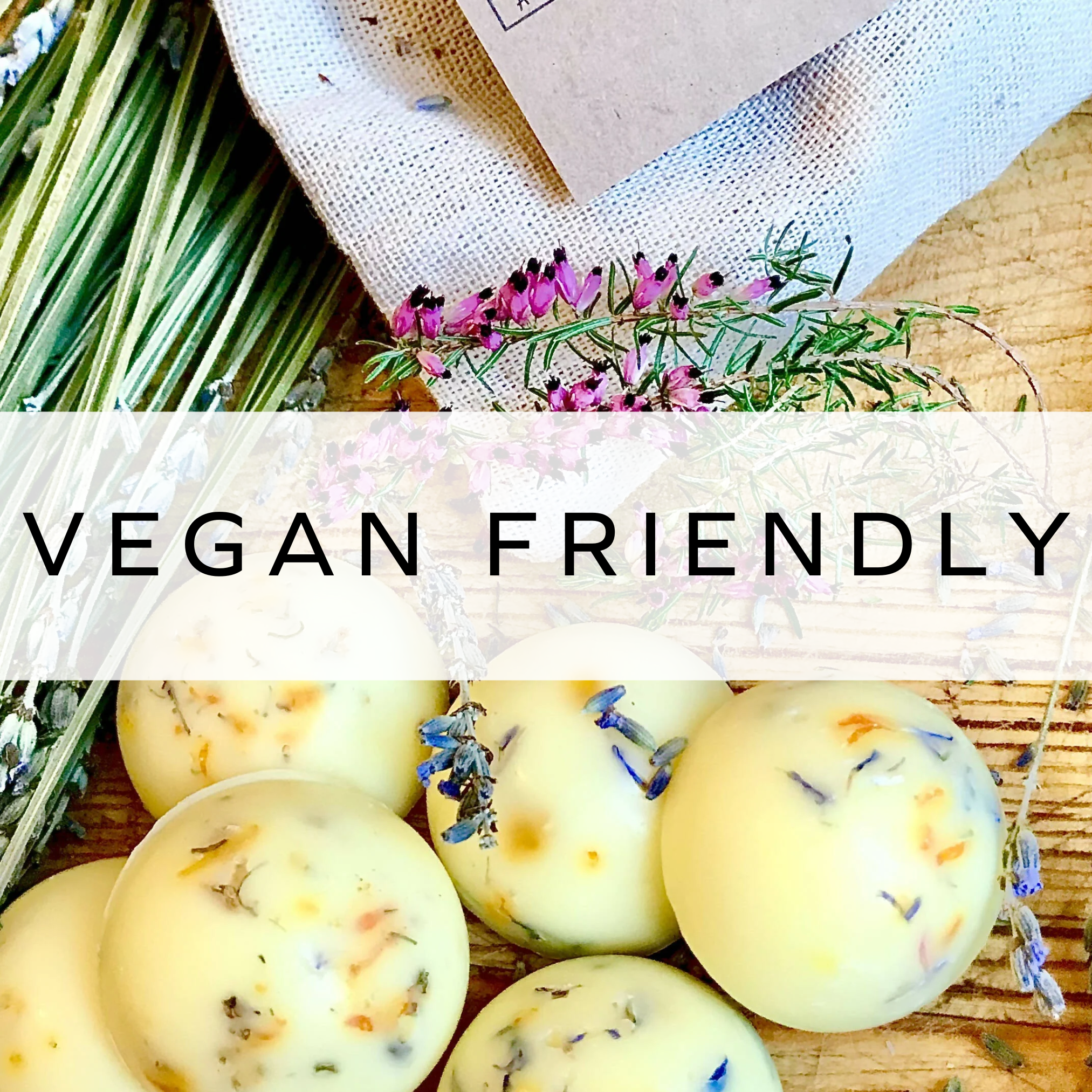 Soy wax melts decorated with dried flowers, handcrafted for a natural fragrance.