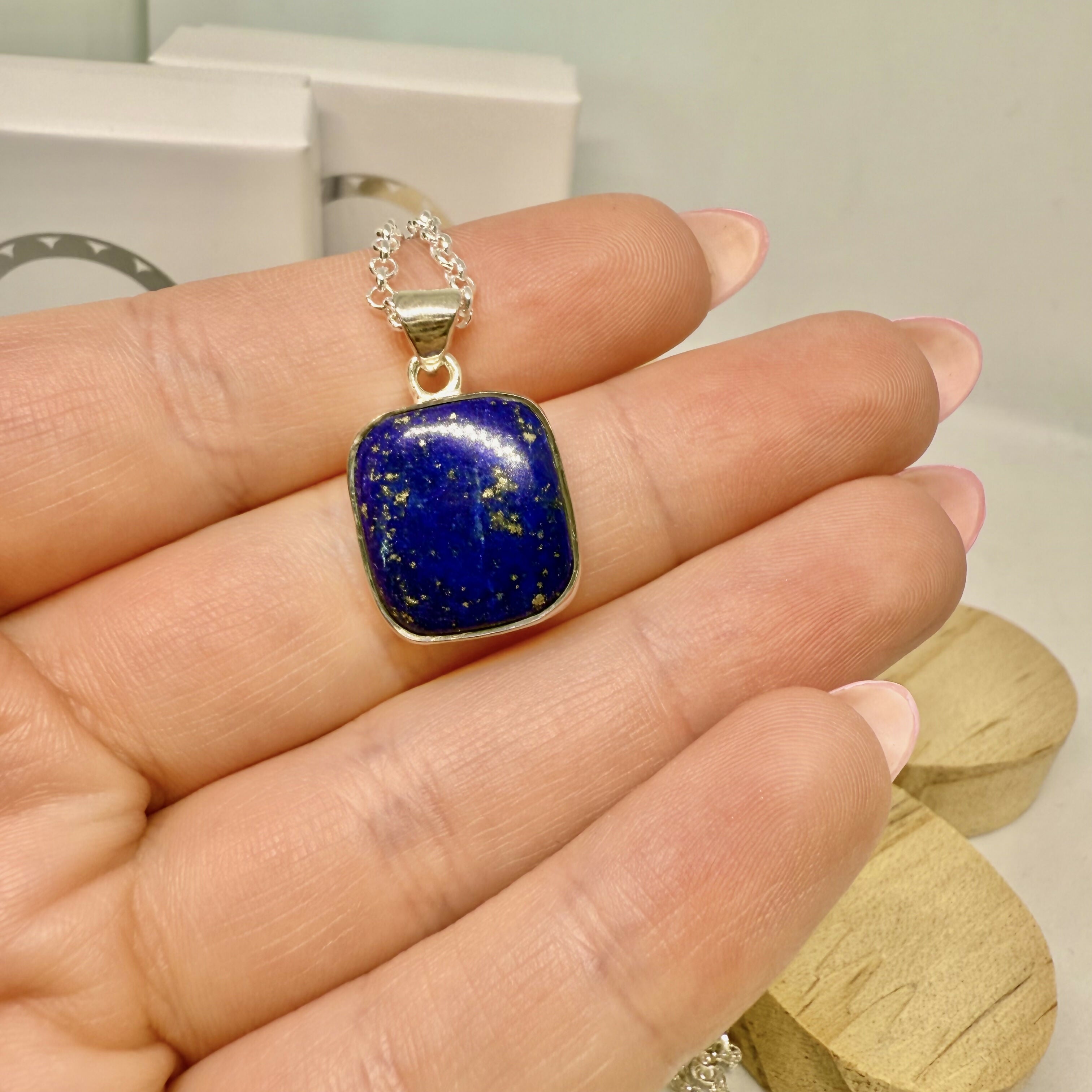 LAPIS LAZULI NECKLACE