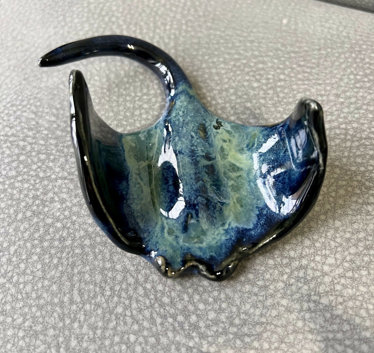 7355A10E-3A2A-44E4-BF9B-47399C29D8C1