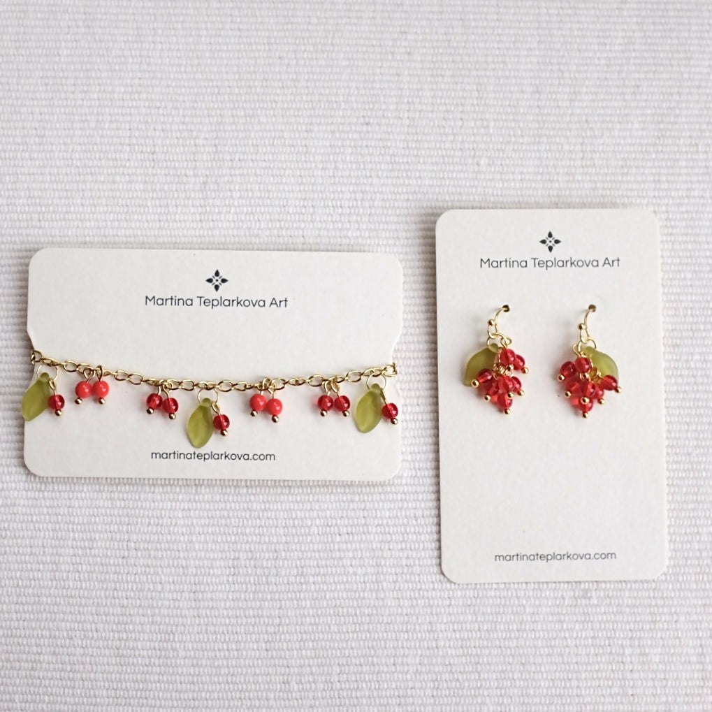 Red Berries Bracelet