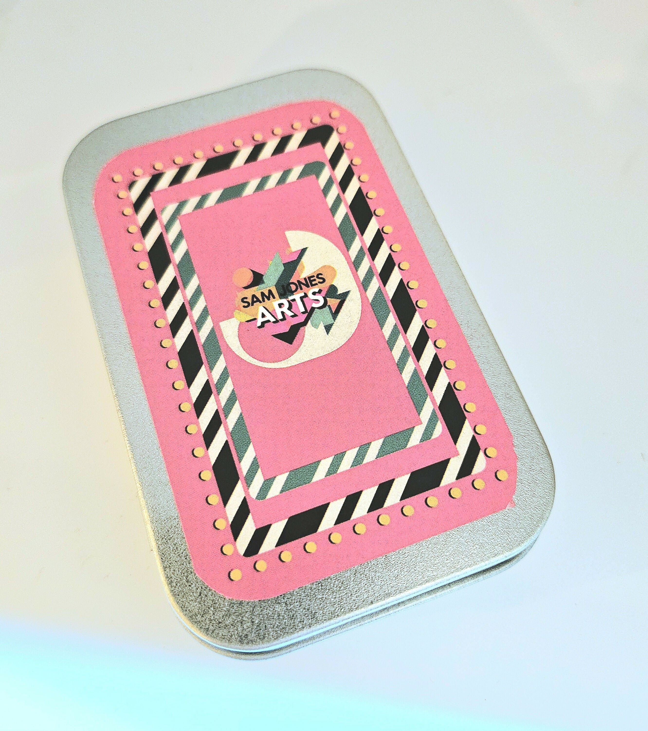 CONTEMPORARAY RESIN EARRINGS IN AN OCTAGONAL SHAPE