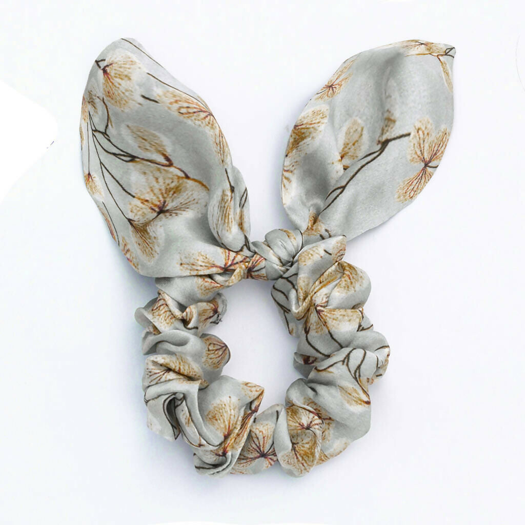 Silk Bow Scrunchie | Luxurious Hair Accessory | Art & Soul