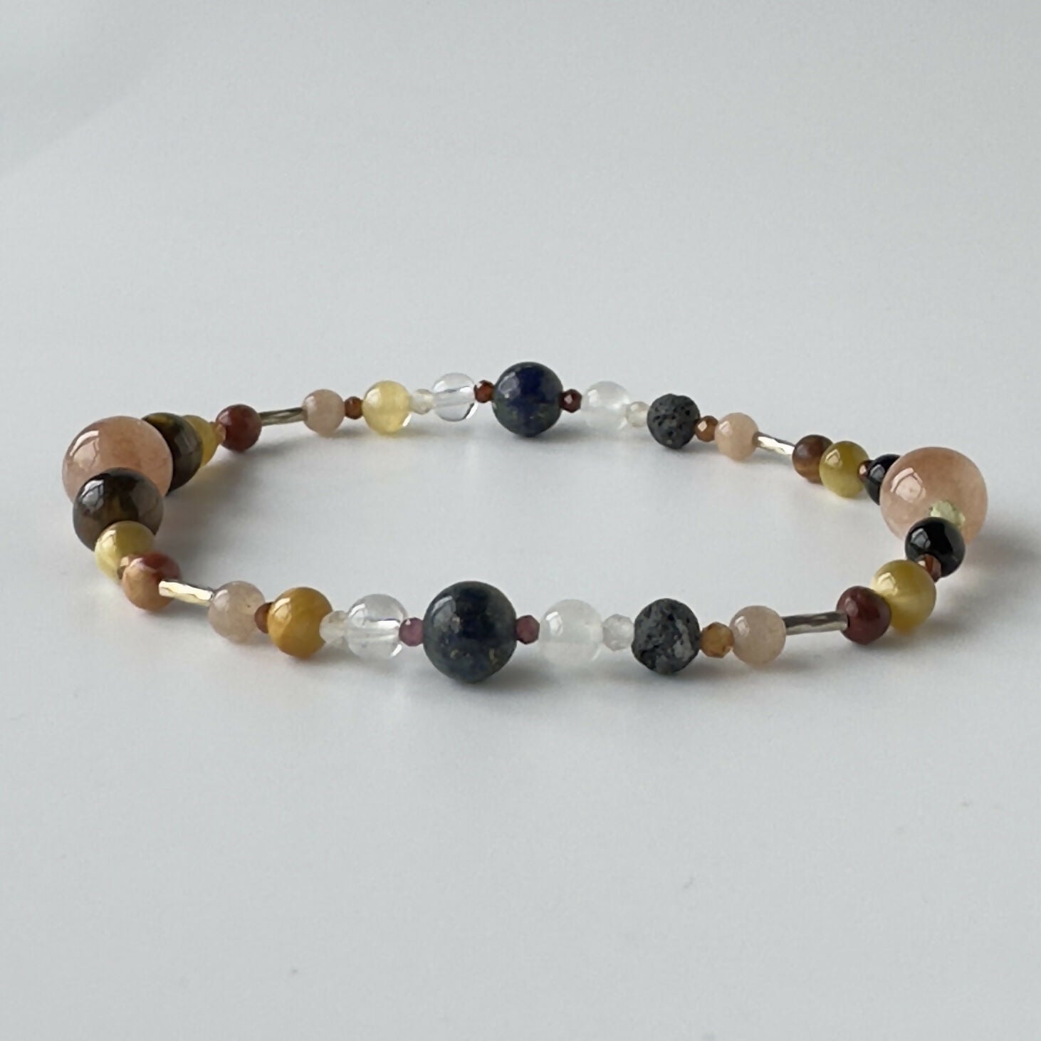 HEALING CRYSTAL & STERLING SILVER STRETCH BRACELET WITH AROMATHERAPY BEAD TO HELP WITH CONFIDENCE