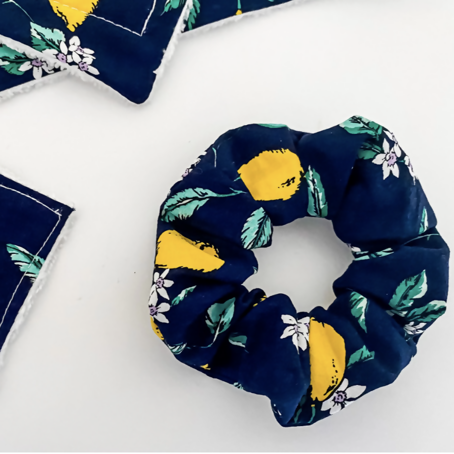 Lemon Spa Makeup Gift Set- Navy/Cream