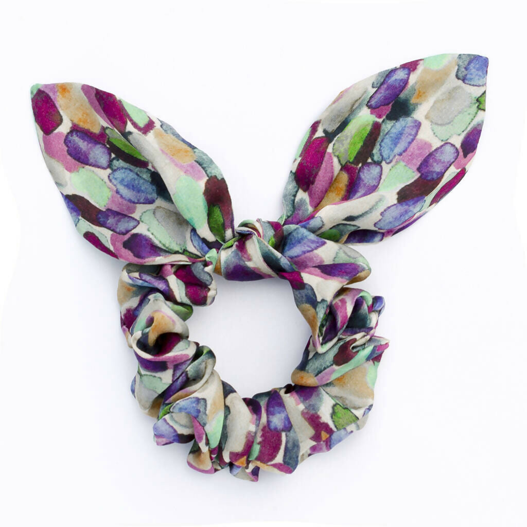 Silk Bow Scrunchie | Luxurious Hair Accessory | Art & Soul