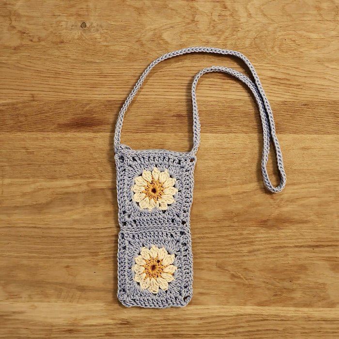 Crochet Daisy Phone Bag