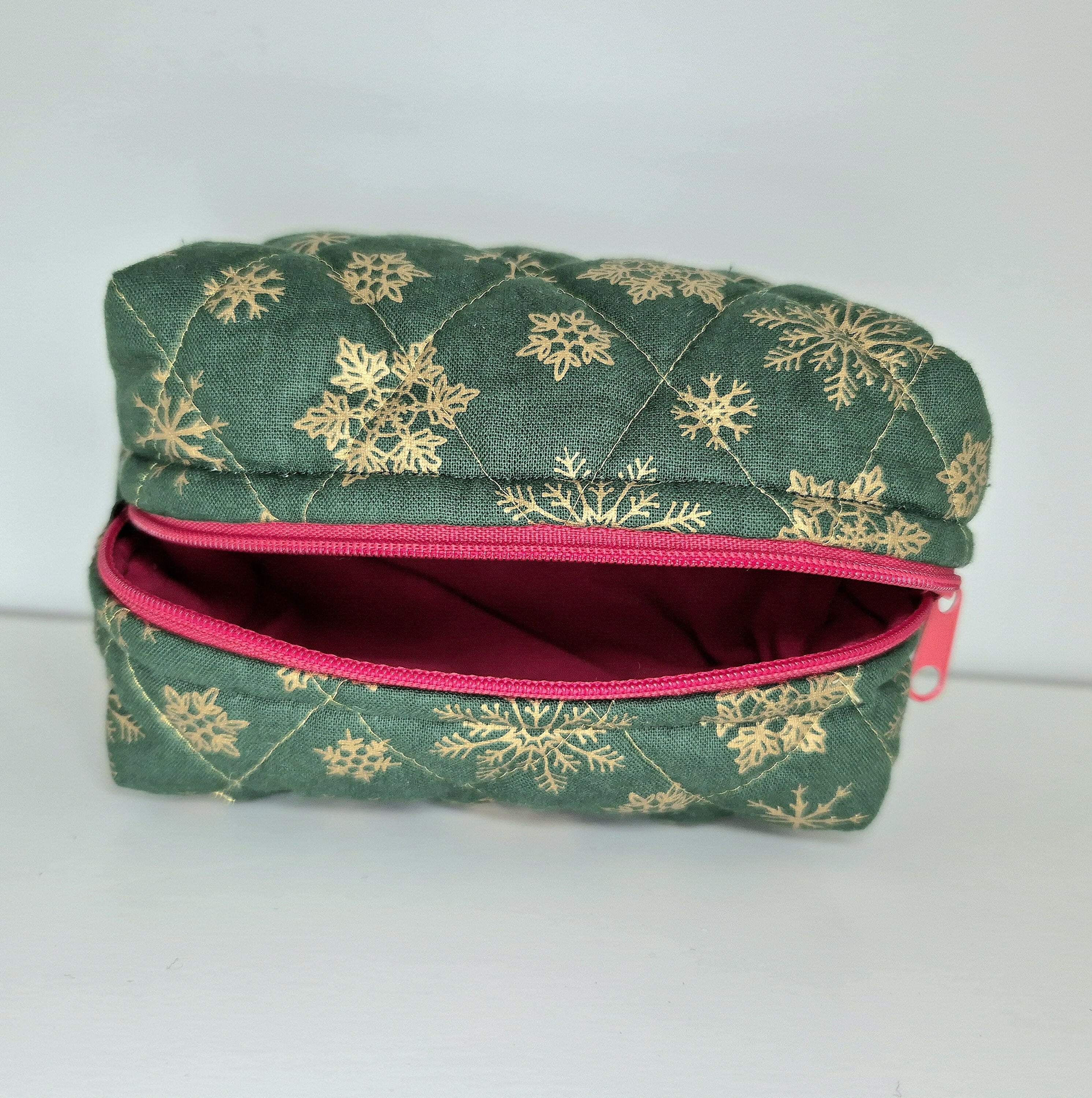 Mini Quilted Christmas Cosmetic Makeup Bag With Gold Snowflake Pattern