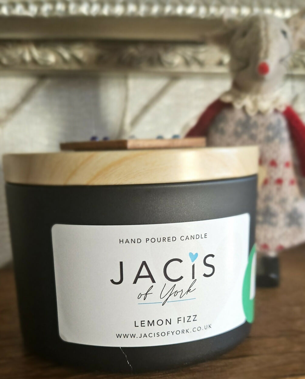 Lemon Fizz Scented Candle Jacis of York