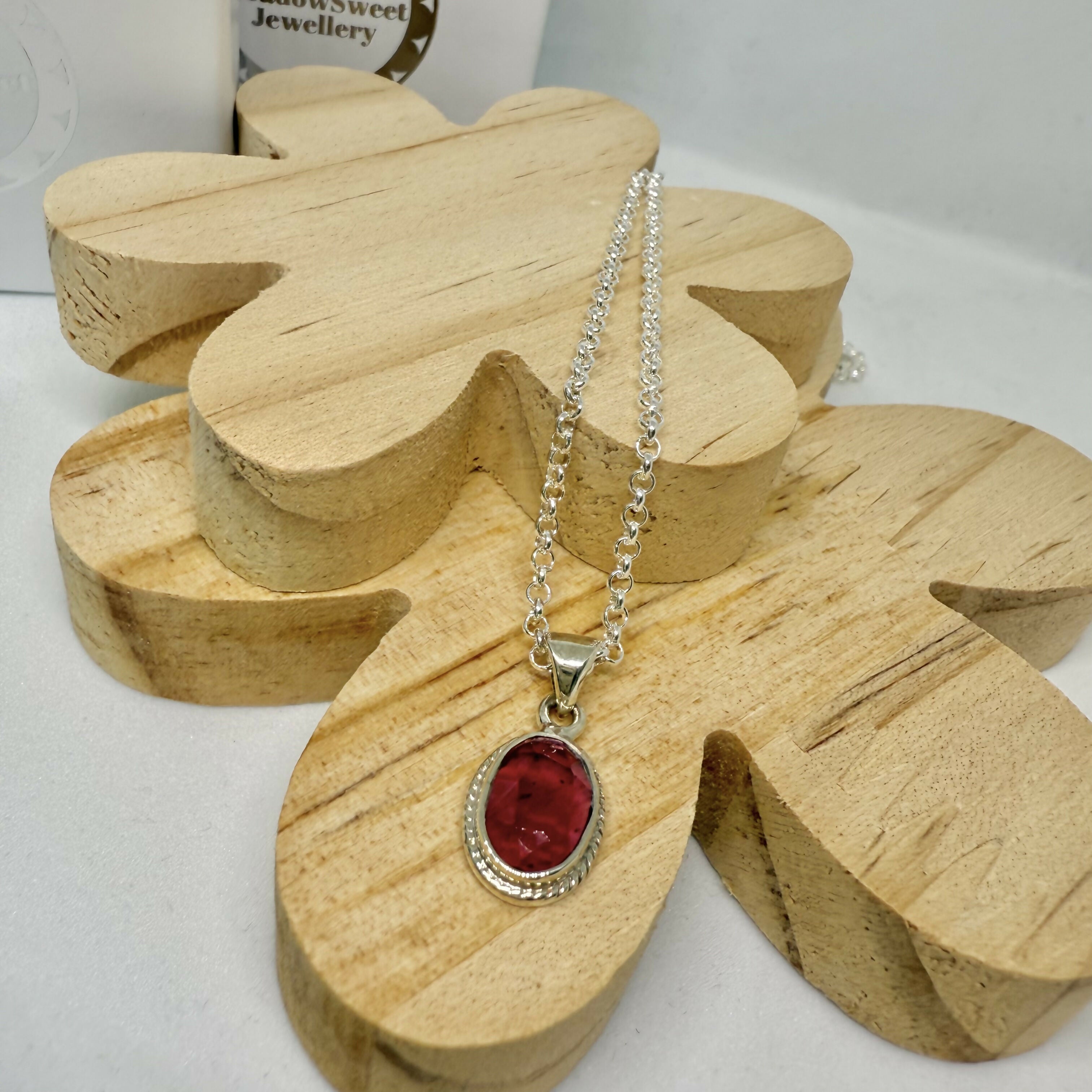 GARNET NECKLACE