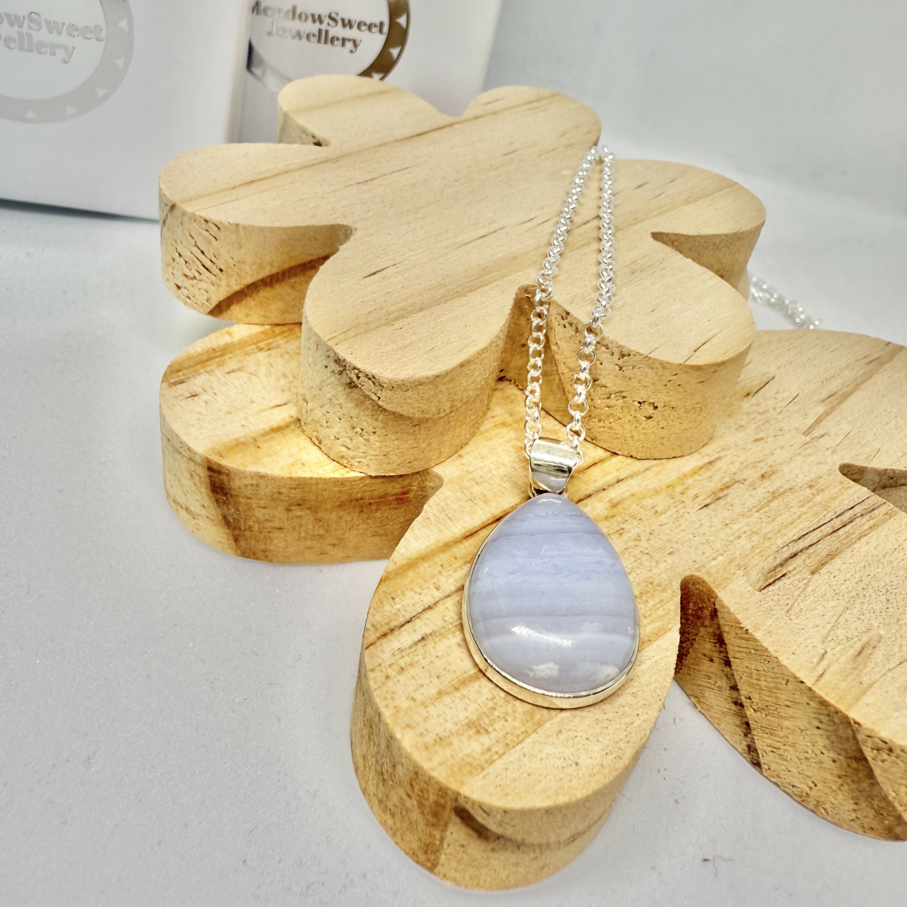 BLUE LACE AGATE NECKLACE