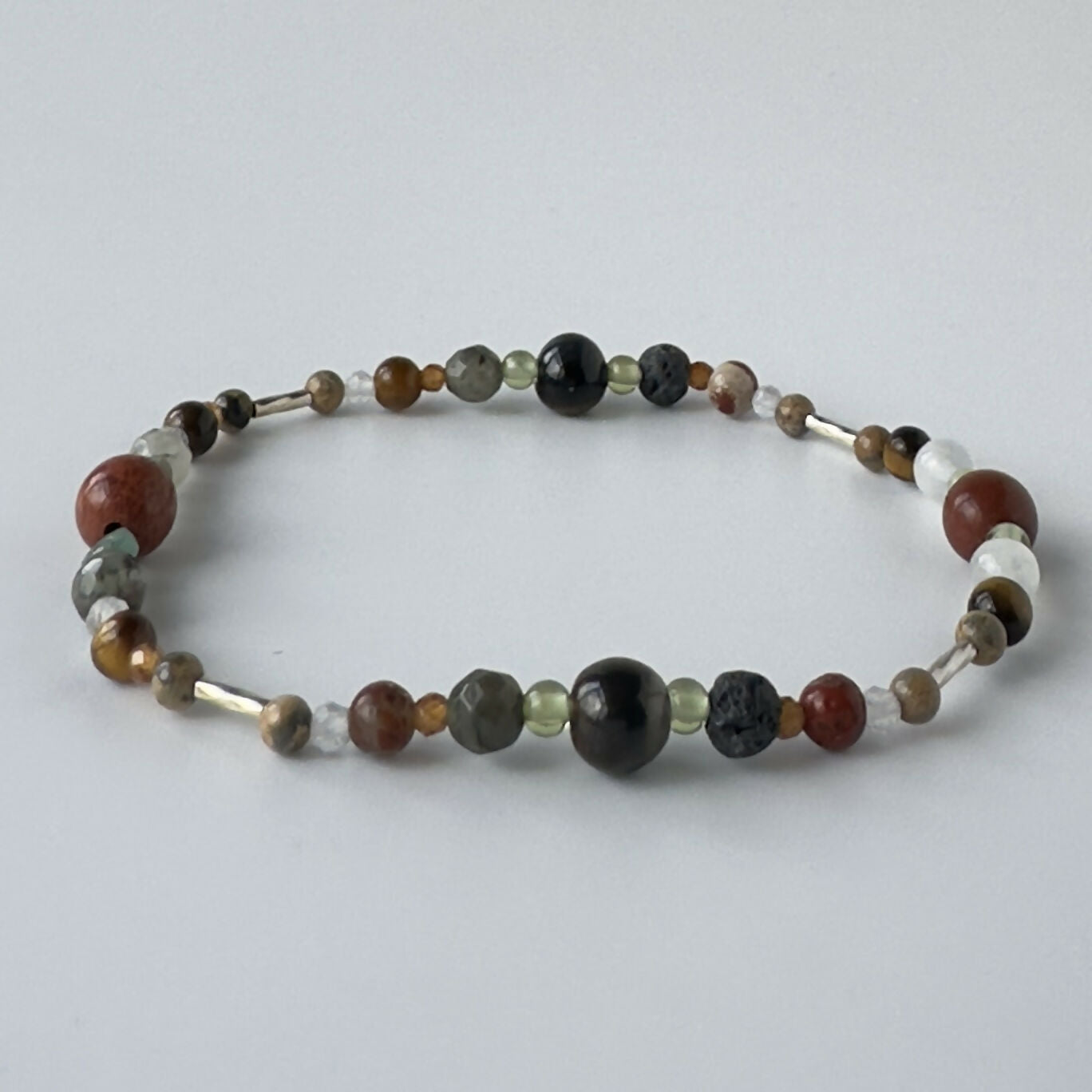 HEALING CRYSTAL & STERLING SILVER STRETCH BRACELET WITH AROMATHERAPY BEAD TO HELP WITH STRESS