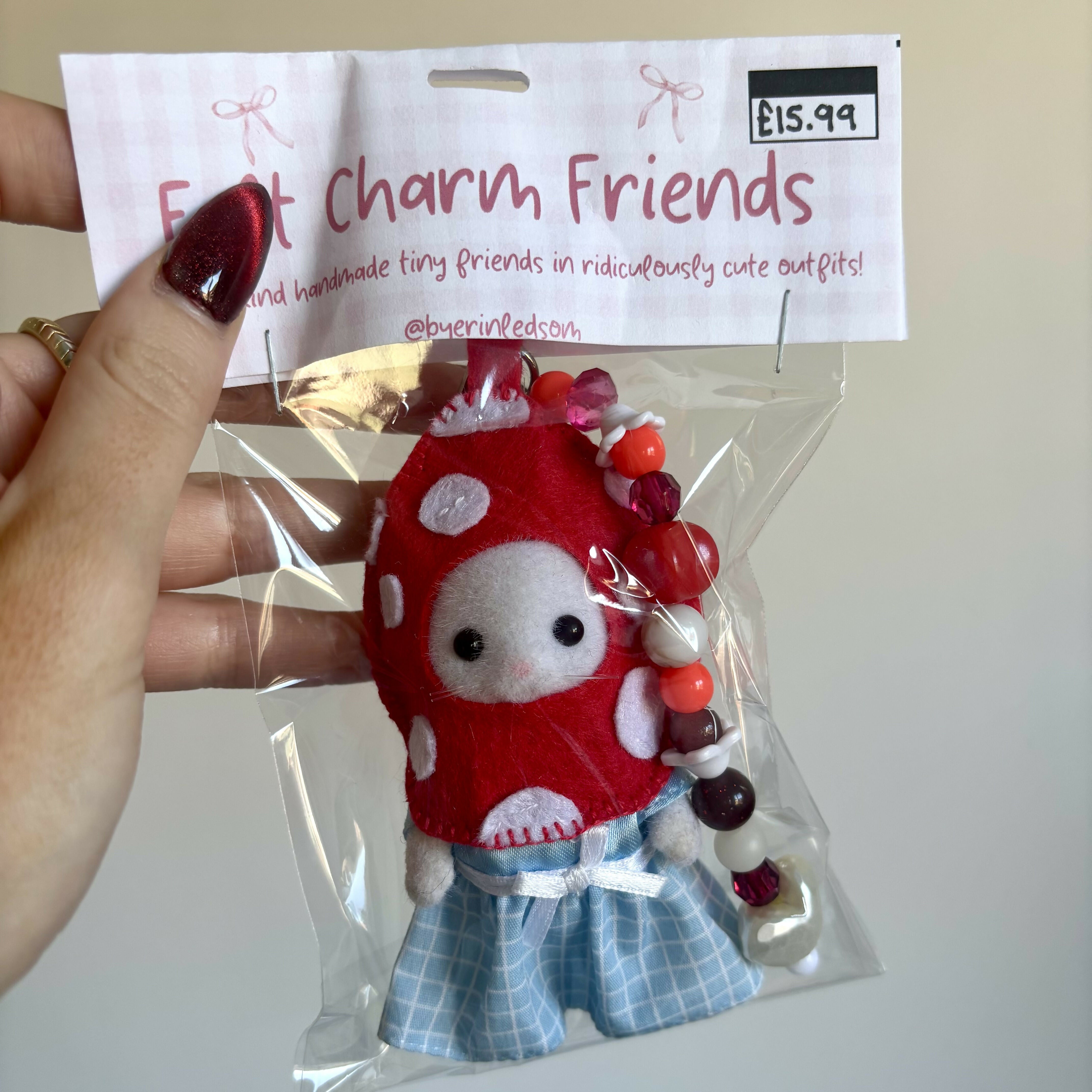 Mushroom Cat Felt Keyring