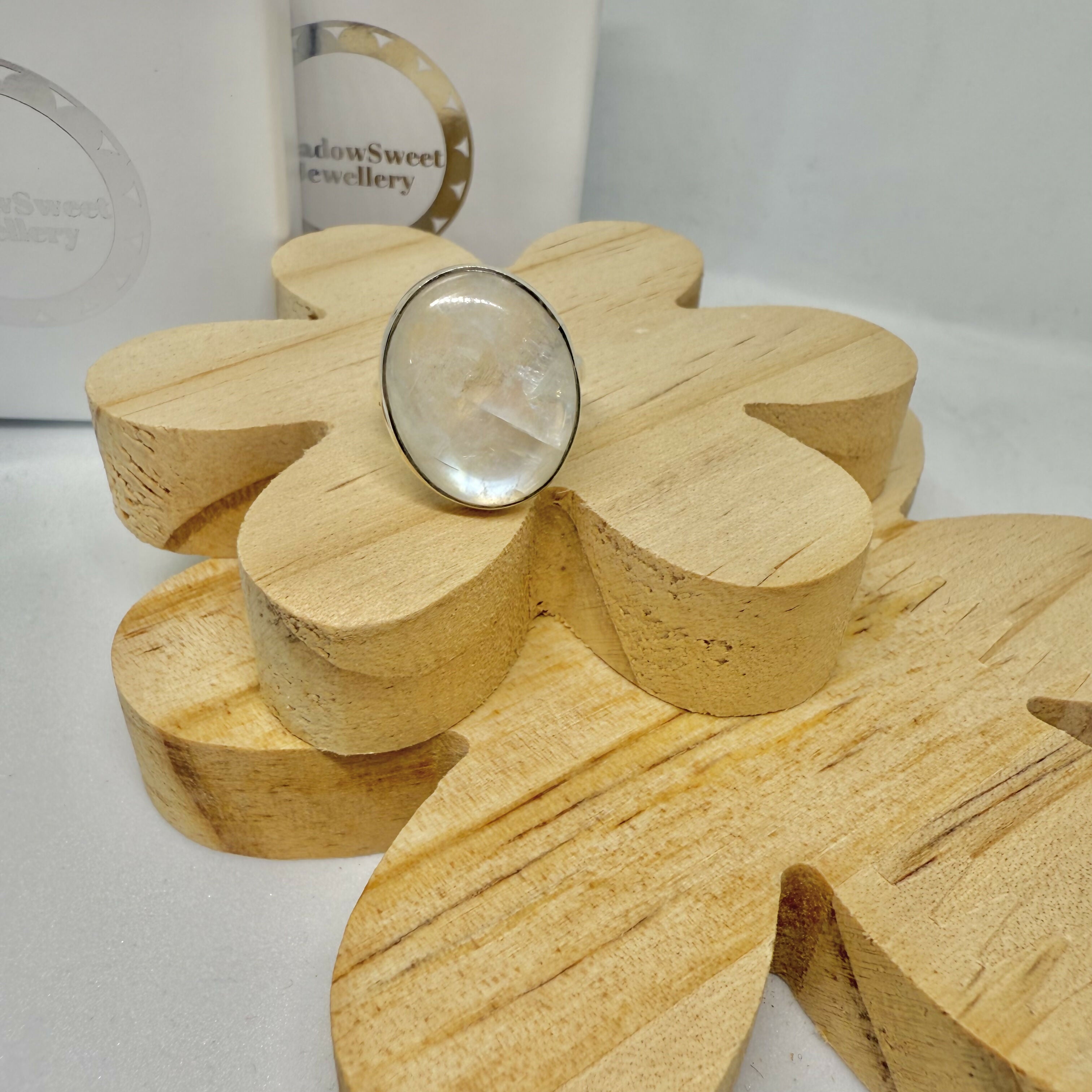 WHITE MOONSTONE RING SIZE K 1/2