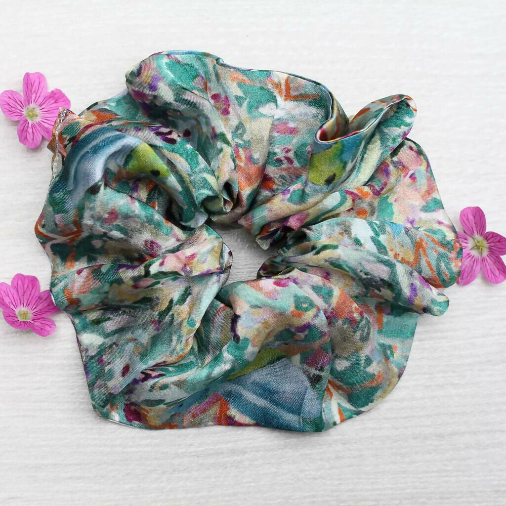 Silk Scrunchie | Luxurious & Versatile Hair Accessory | Art & Soul