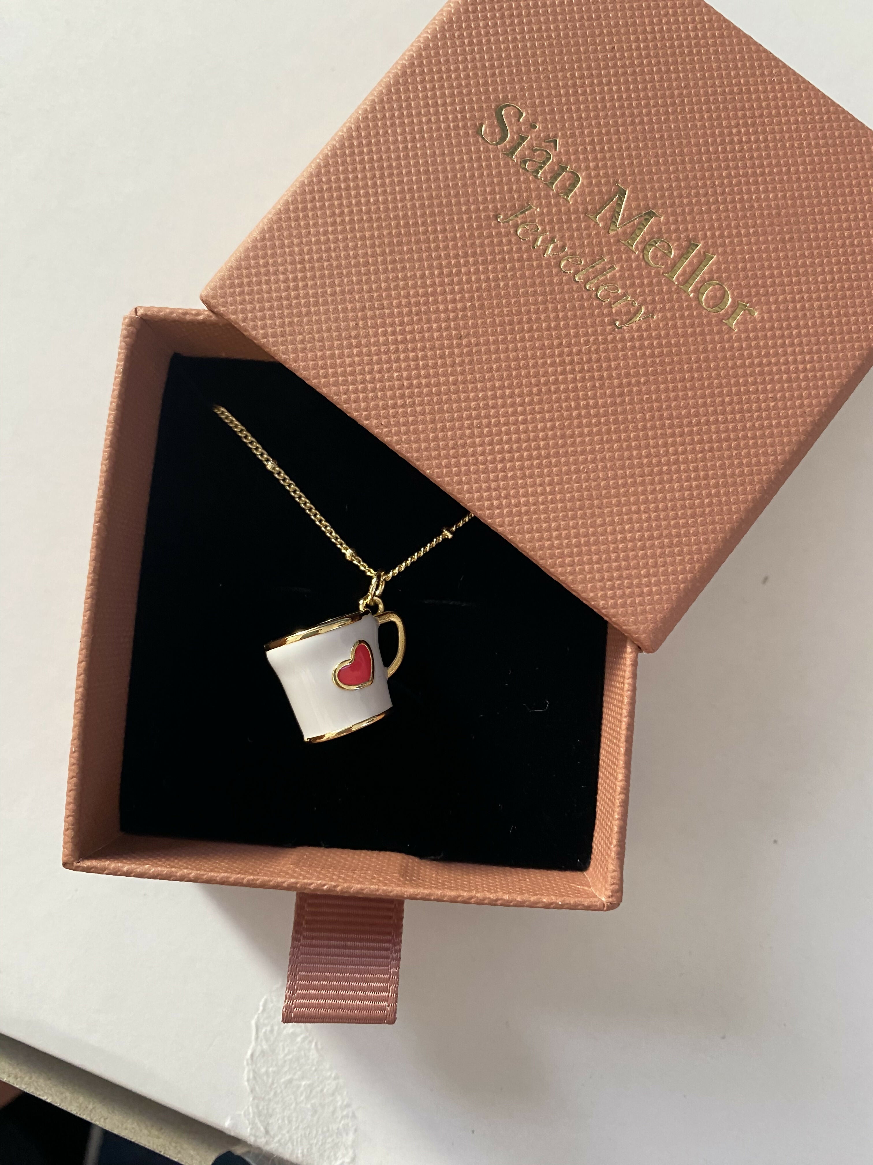 F461ACEE-5360-4A81-8D9F-4B1874B72332