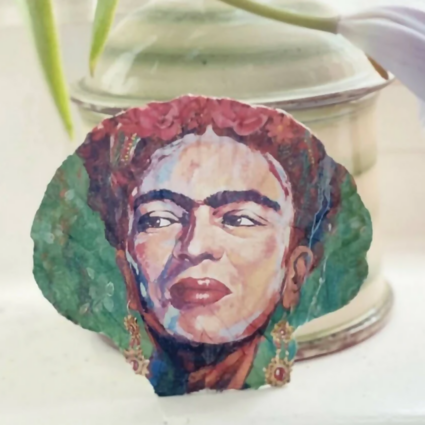 Handcrafted Green Frida Kahlo Scallop Shell | Unique Decor Piece | Art & Soul