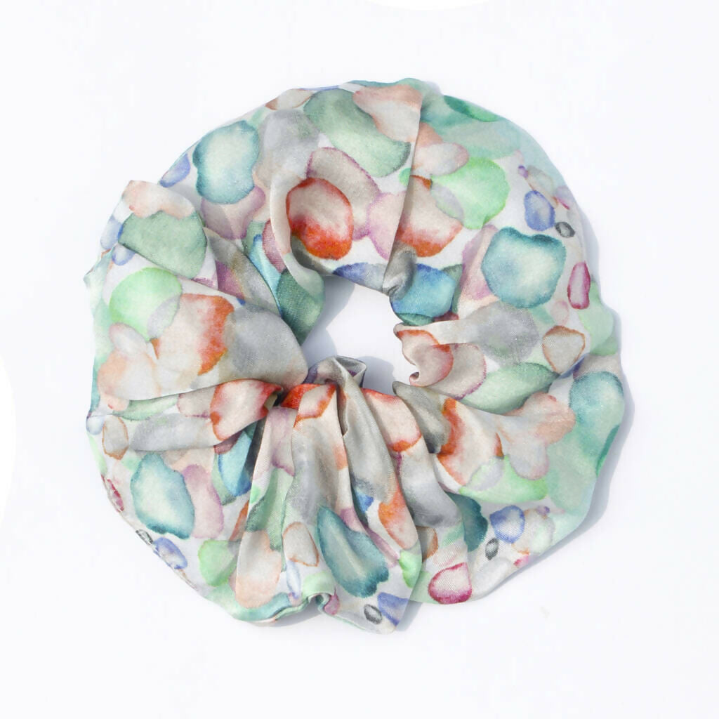 Silk Scrunchie | Luxurious & Versatile Hair Accessory | Art & Soul