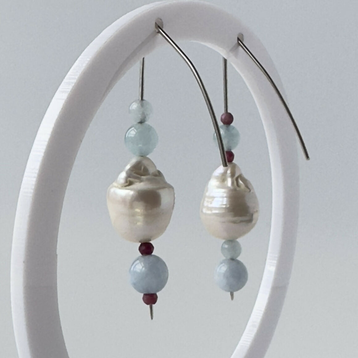 HEALING CRYSTAL & STERLING SILVER EARRINGS WITH BAROQUE PEARLS TO HELP WITH COURAGE
