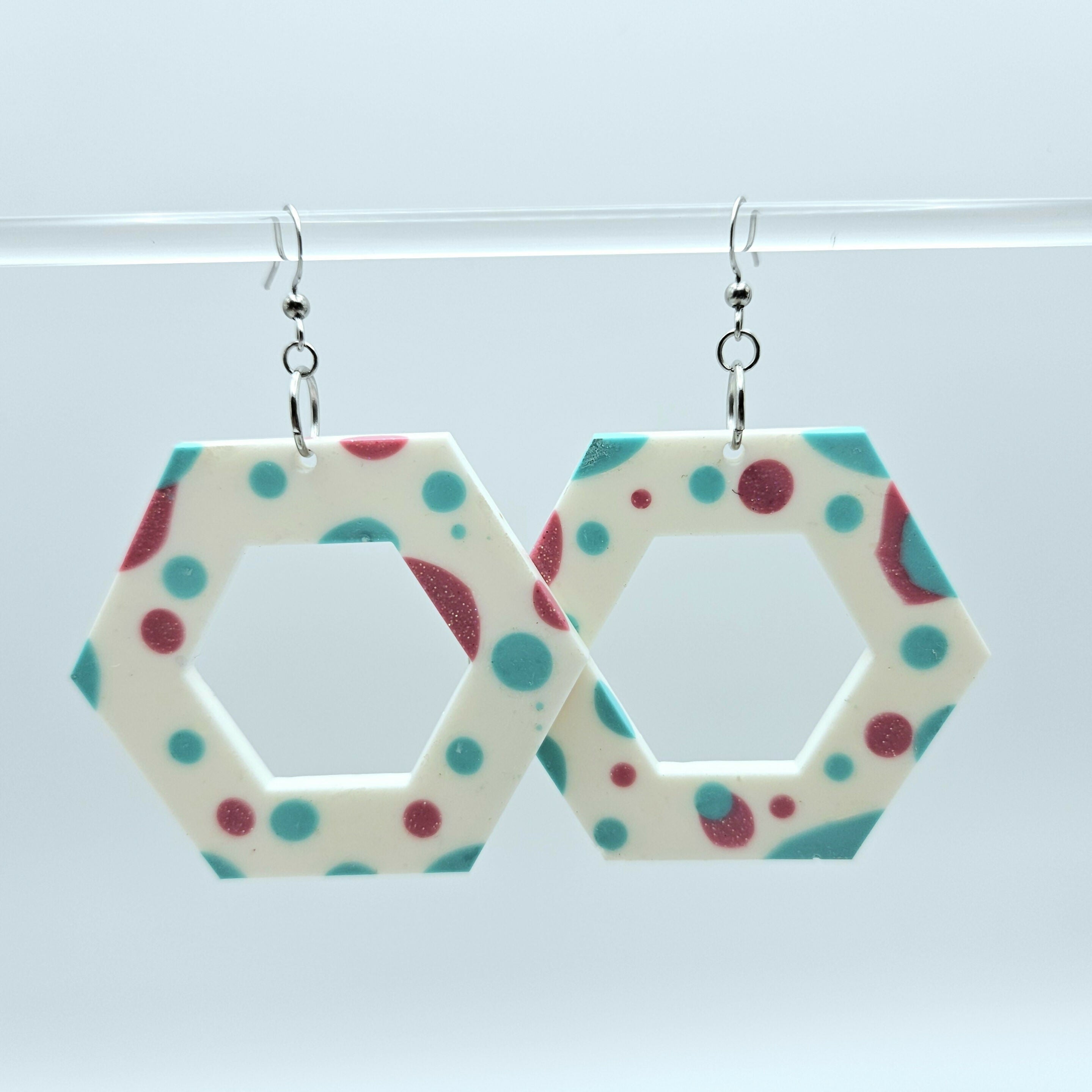 STATEMENT HEXAGON RESIN EARRINGS,WITH STAINLESS STEEL EAR WIRES
