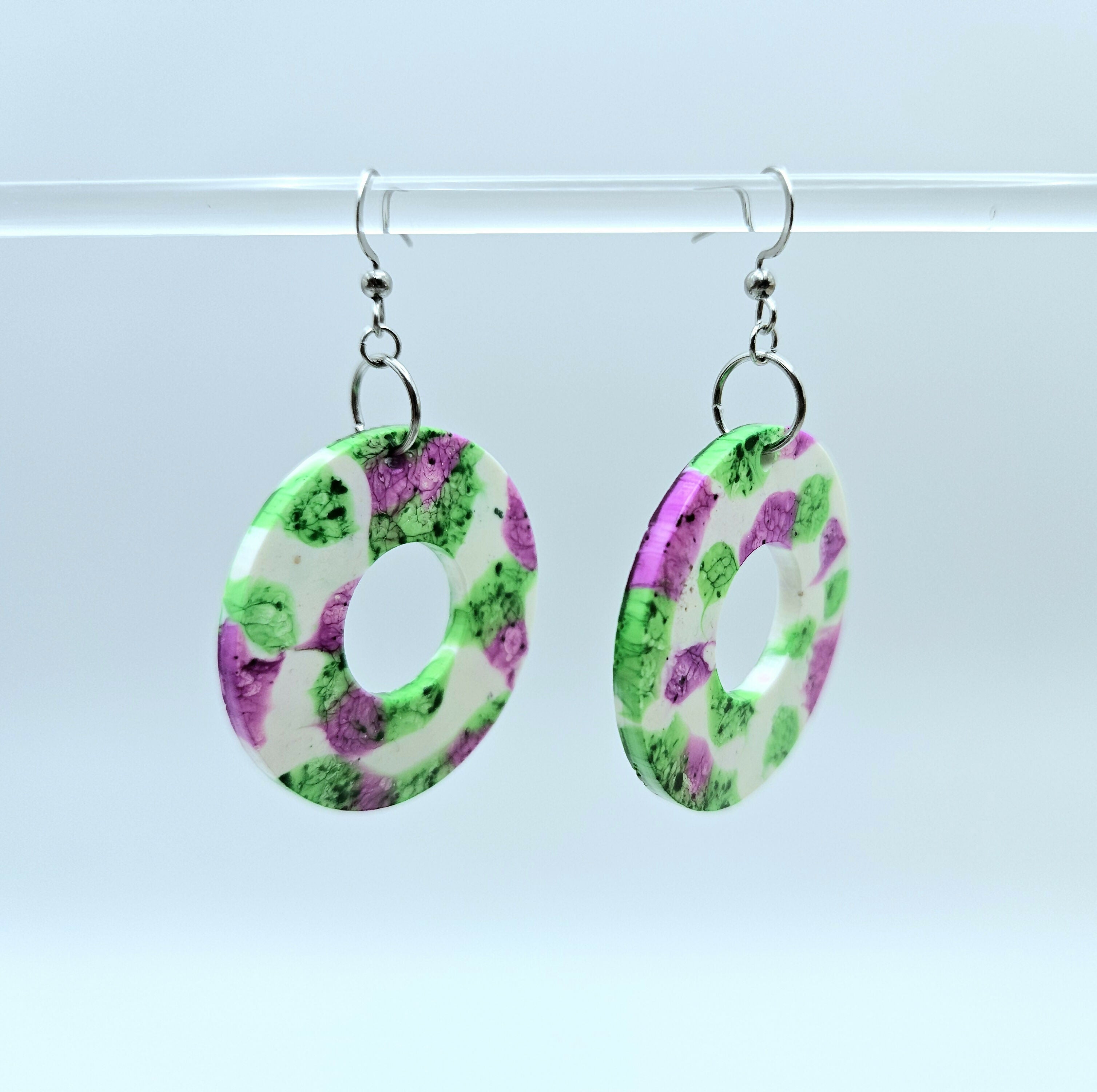 FUN HOOP RESIN EARRINGS