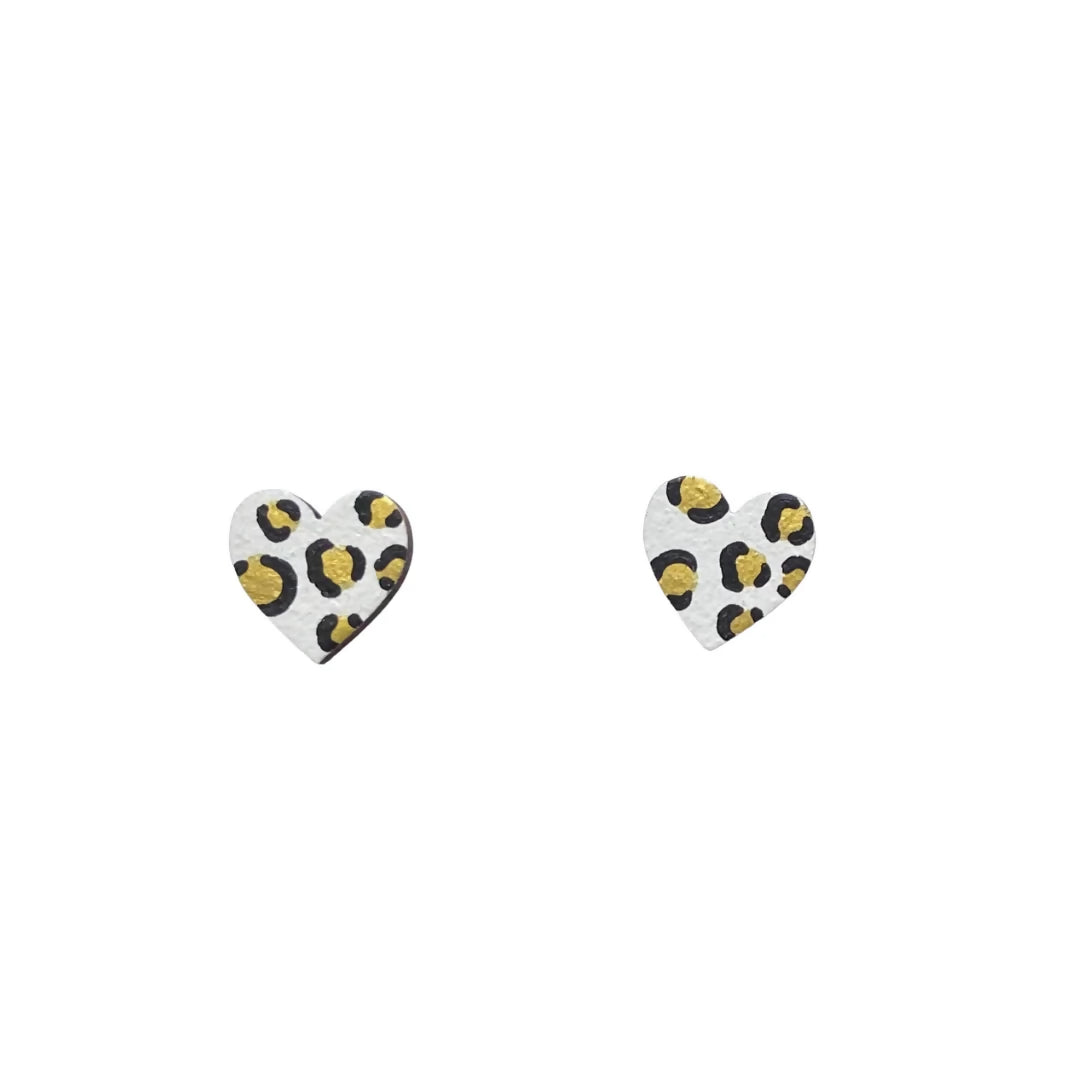 minileopardprintheartstudwhiteandgold