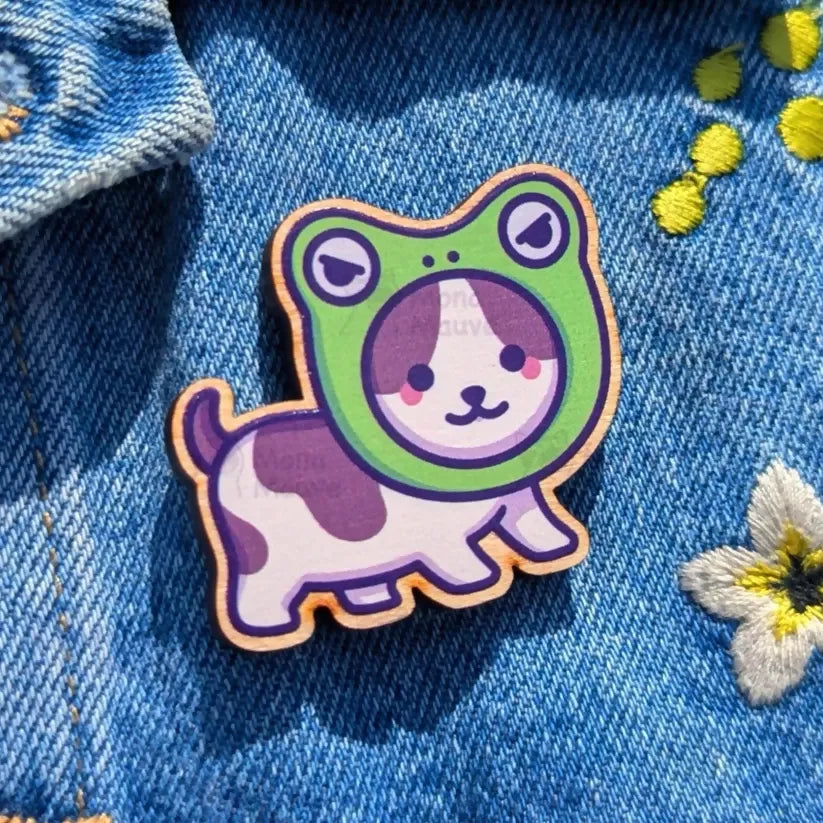 Wooden Pin Badge Froggy Cat