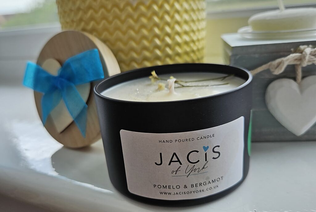 Jacis of York -230ML Scented Botanical Candle - Pomelo & Bergamot