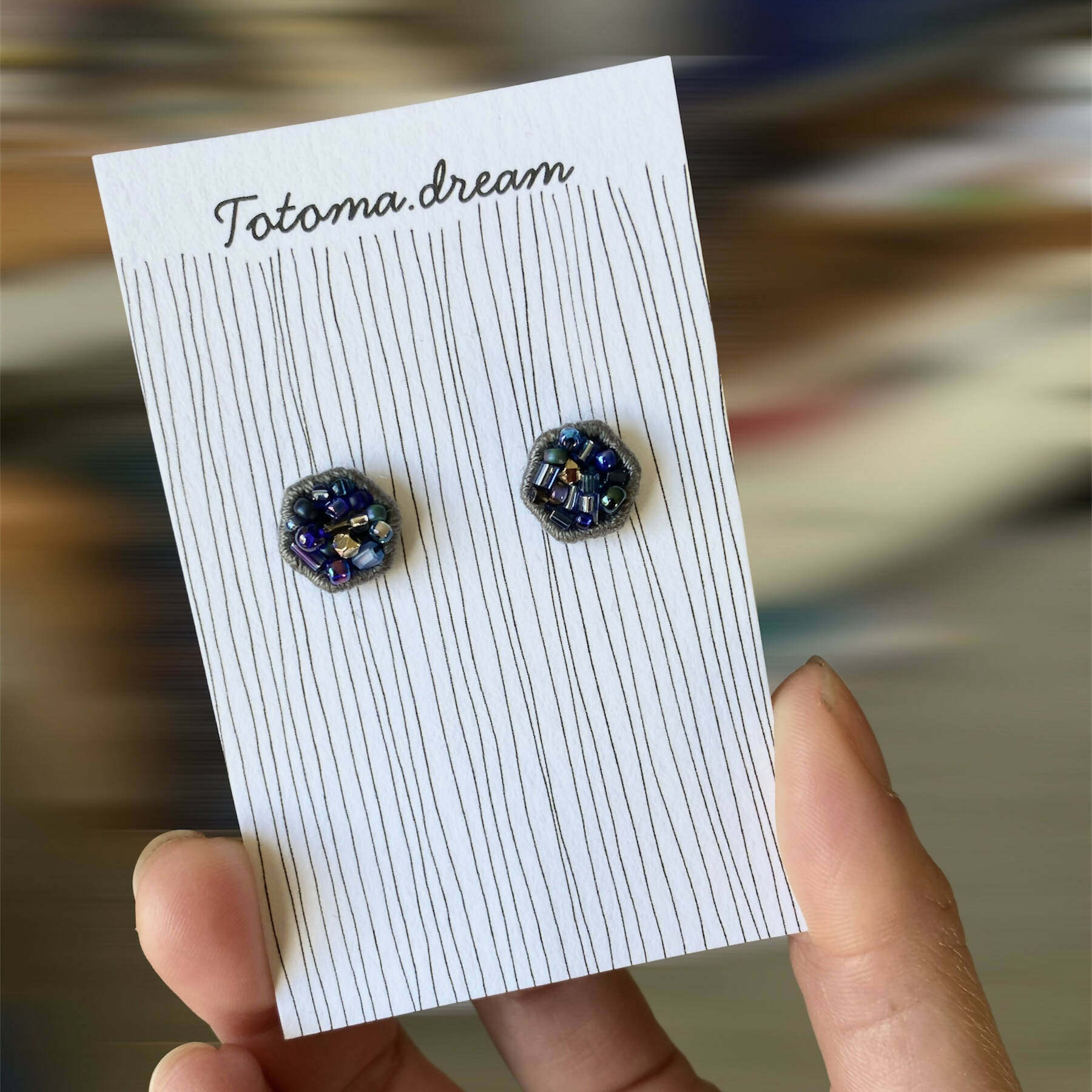 Crystal Embroidery Earrings (Hexagon)