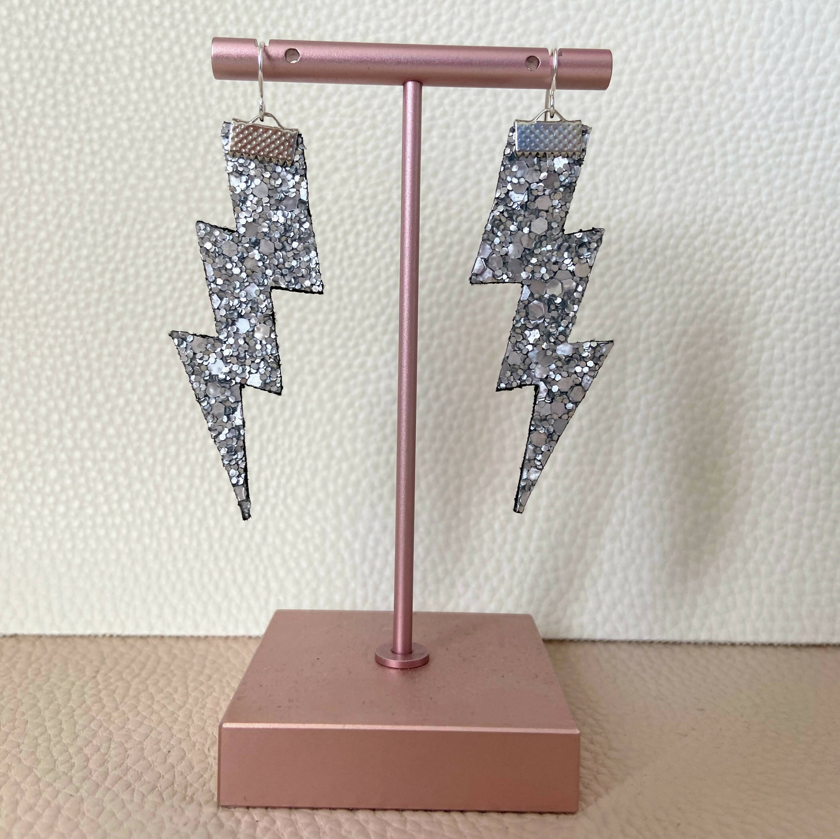 Flash Lightning Bolt Earrings in Matt Silver Glitter