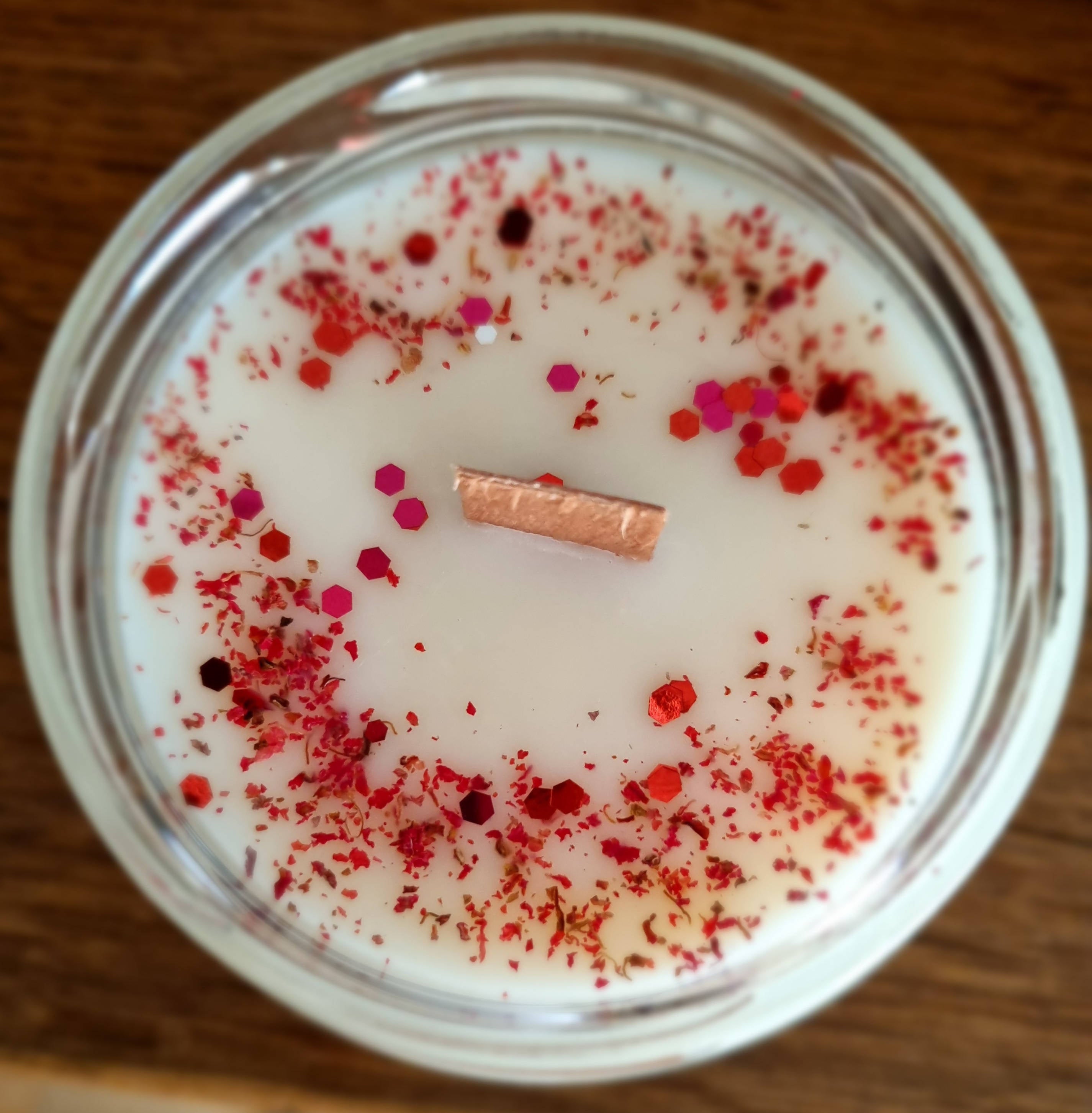 Luxury Eco Soy Cranberry Wreath 250ml Jar Candle Jacis of York. Hand poured and hand decorated