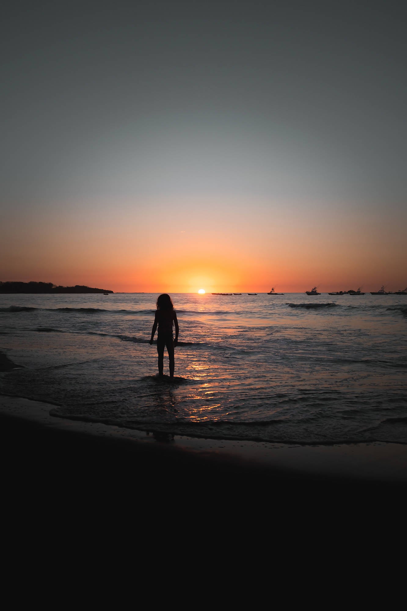 Tamarindo, Costa Rica - Limited run 80 x 60 cm Black Framed Print