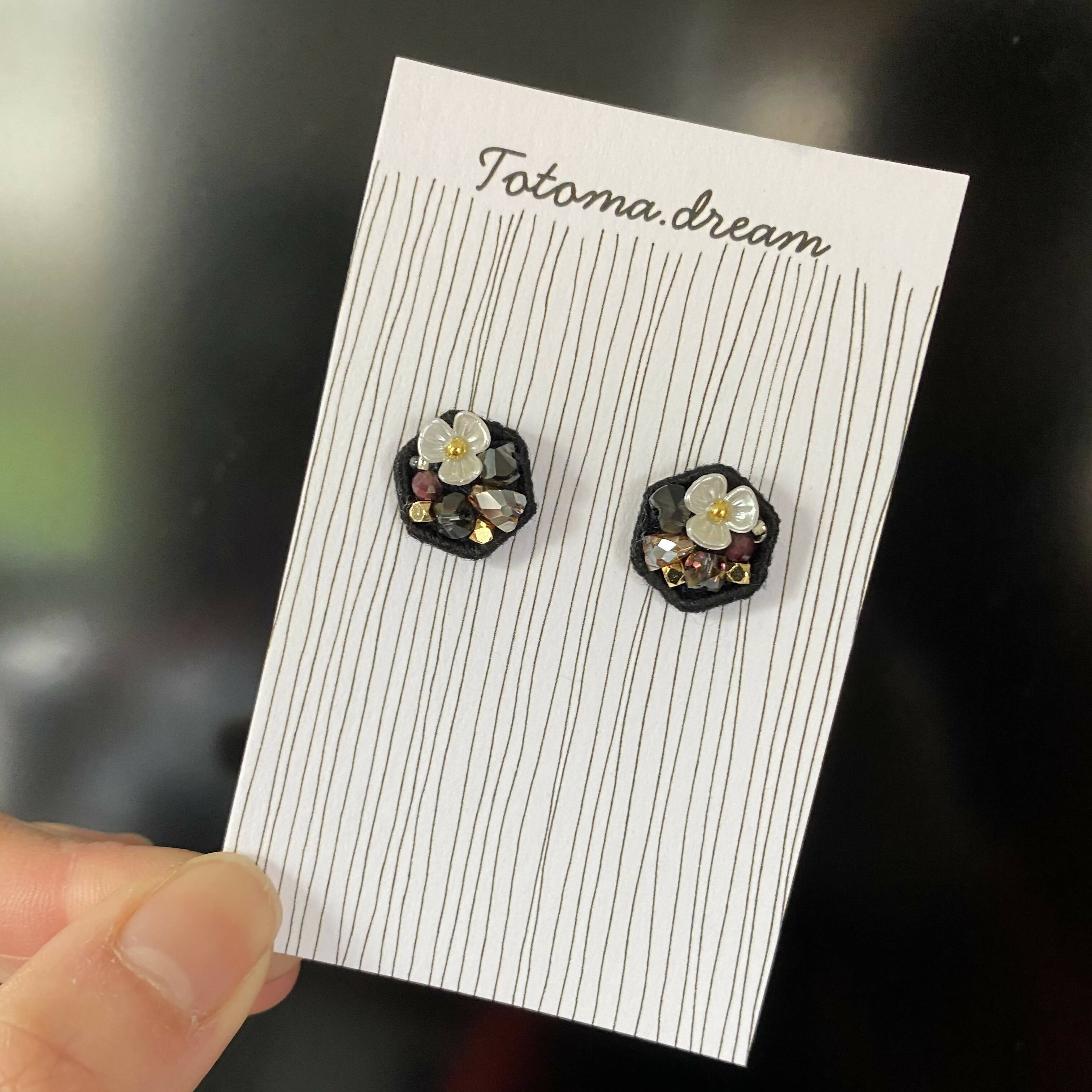 Crystal Embroidery Earrings (Large Hexagon)