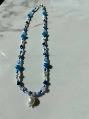 Blue agate and fresh water pearl necklace