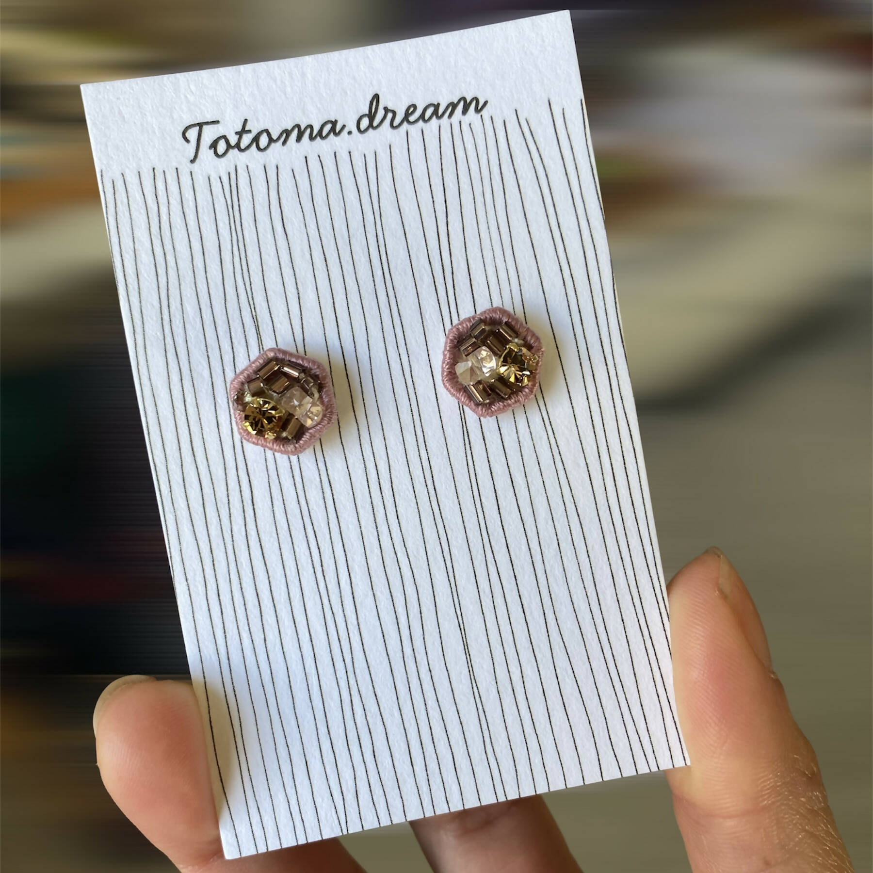 Crystal Embroidery Earrings (Hexagon)