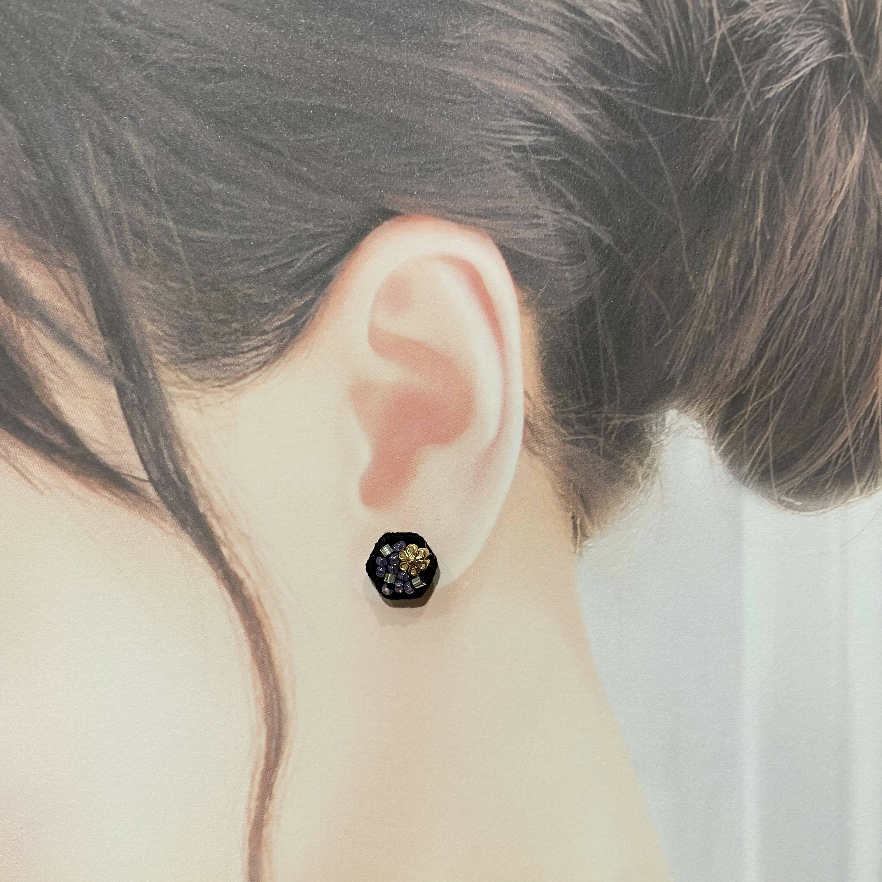 Crystal Embroidery Earrings (Hexagon)