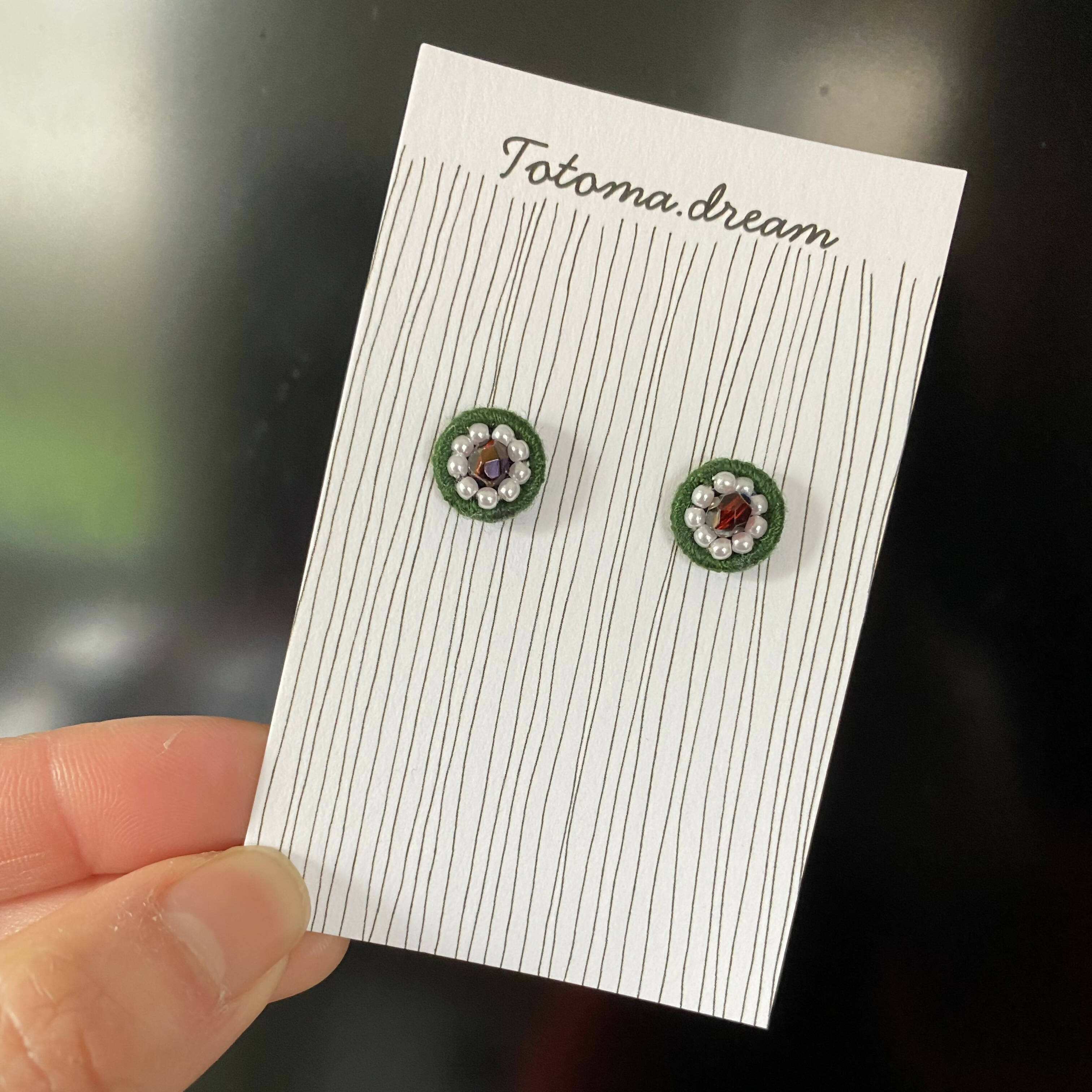 Crystal Embroidery Earrings (Mini circle)