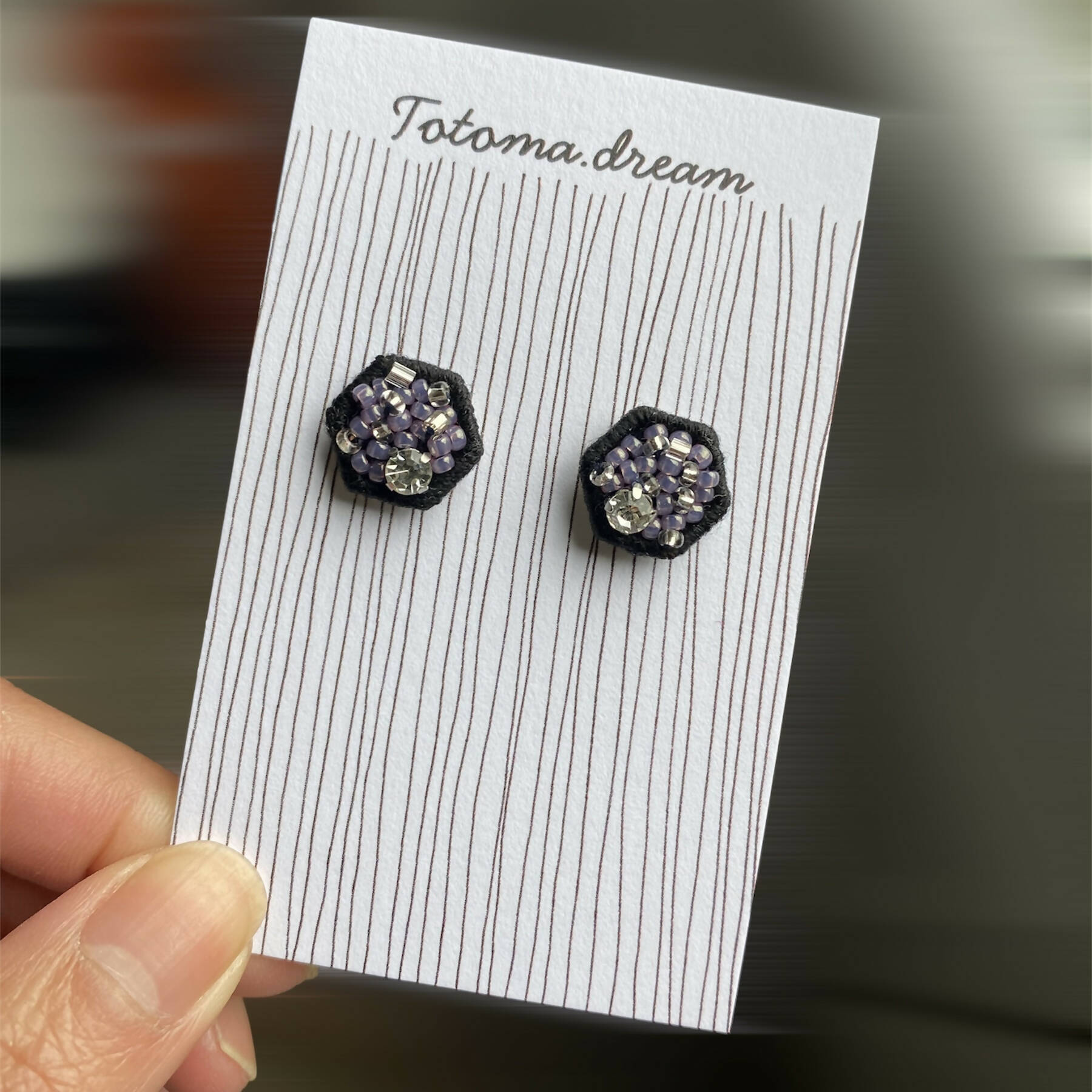 Crystal Embroidery Earrings (Hexagon)
