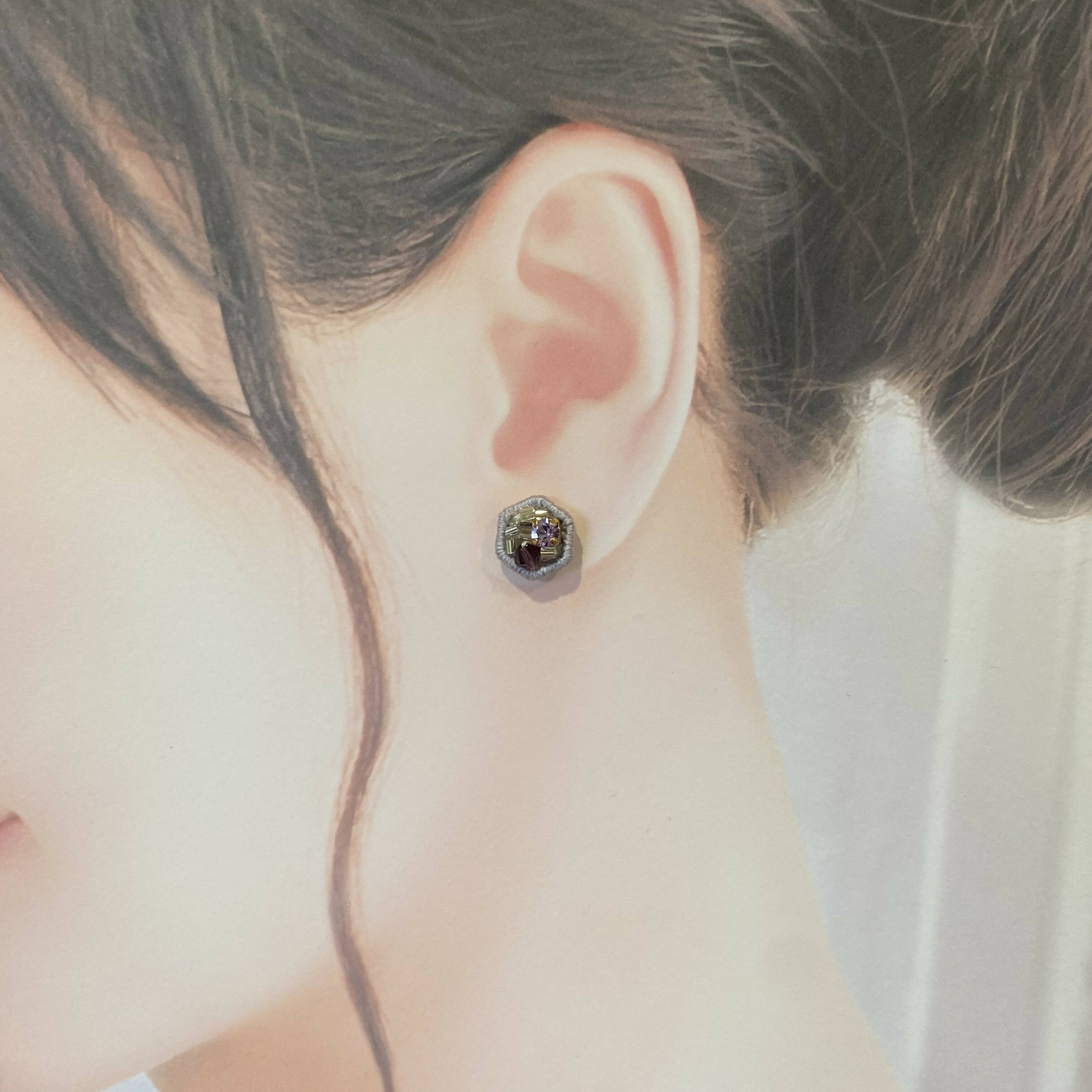 Crystal Embroidery Earrings (Hexagon)
