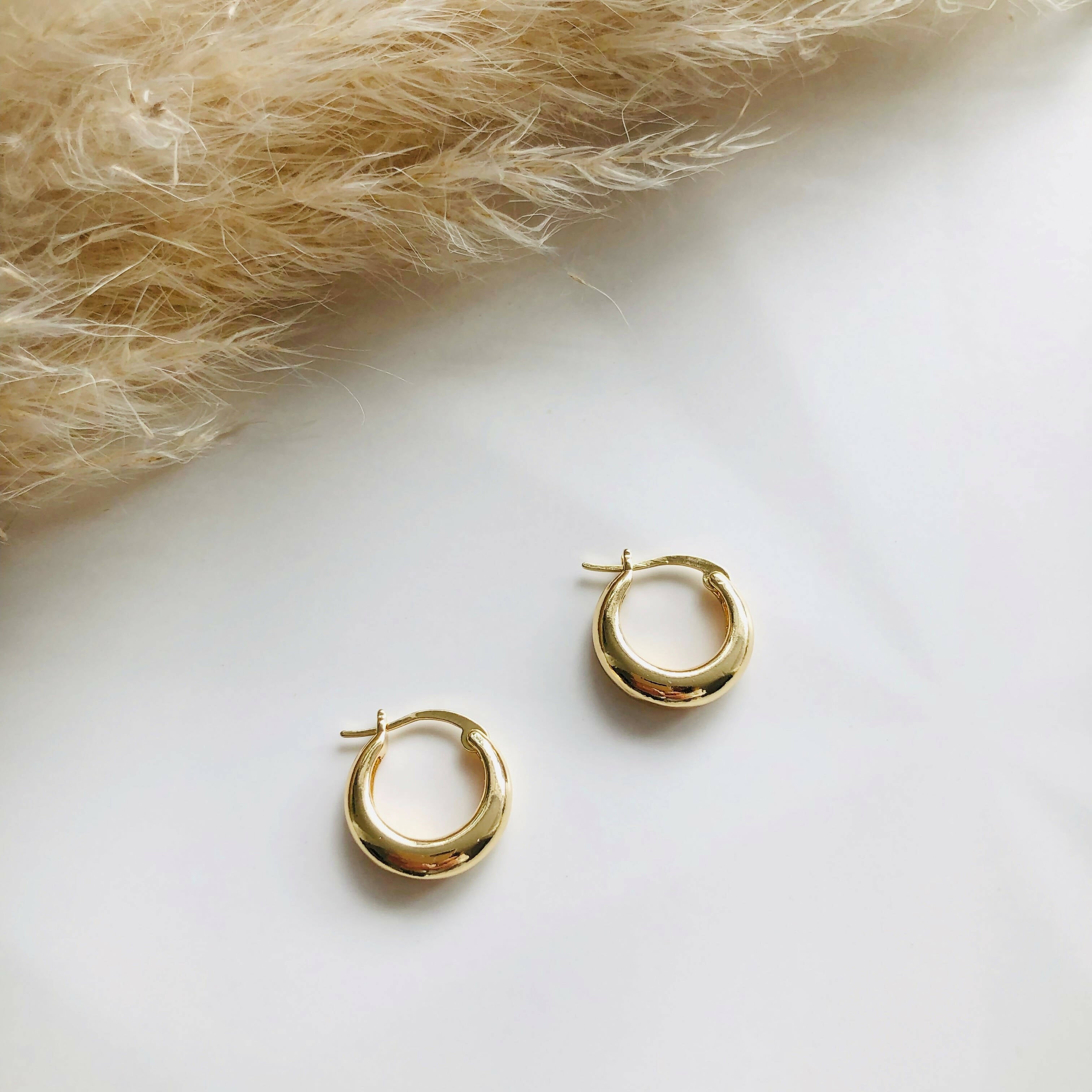 Minimalistic Silver Dome Earring