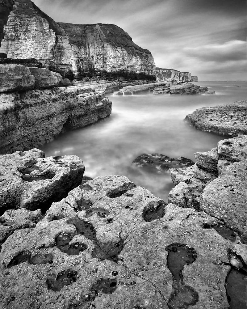 Thornwick Bay (b/w)