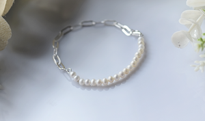 Cultured Pearl & Silver Bracelet