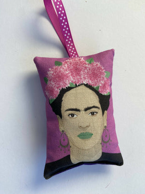 Frida Hanging Lavender