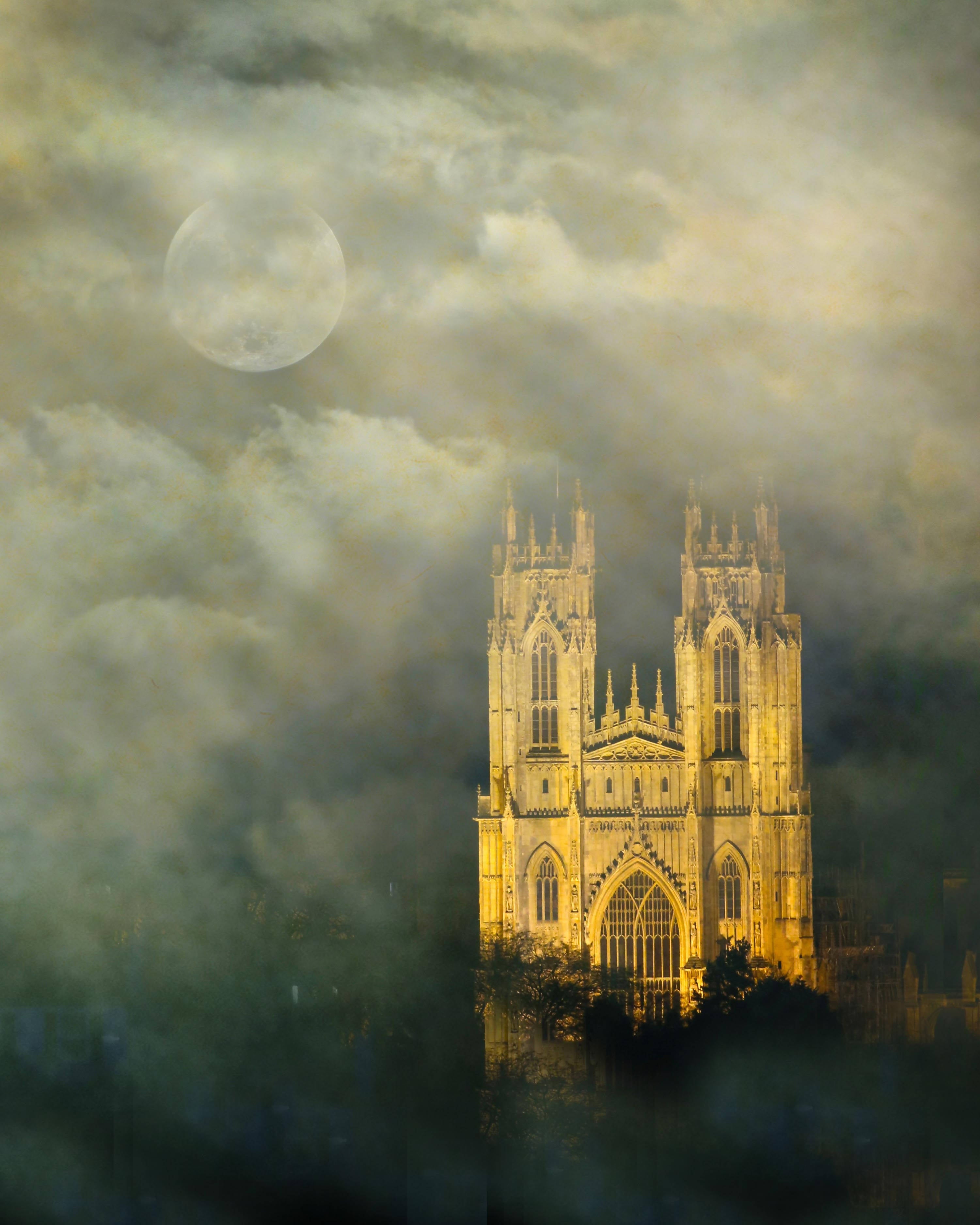 Mist over the Beverley Minster, colour