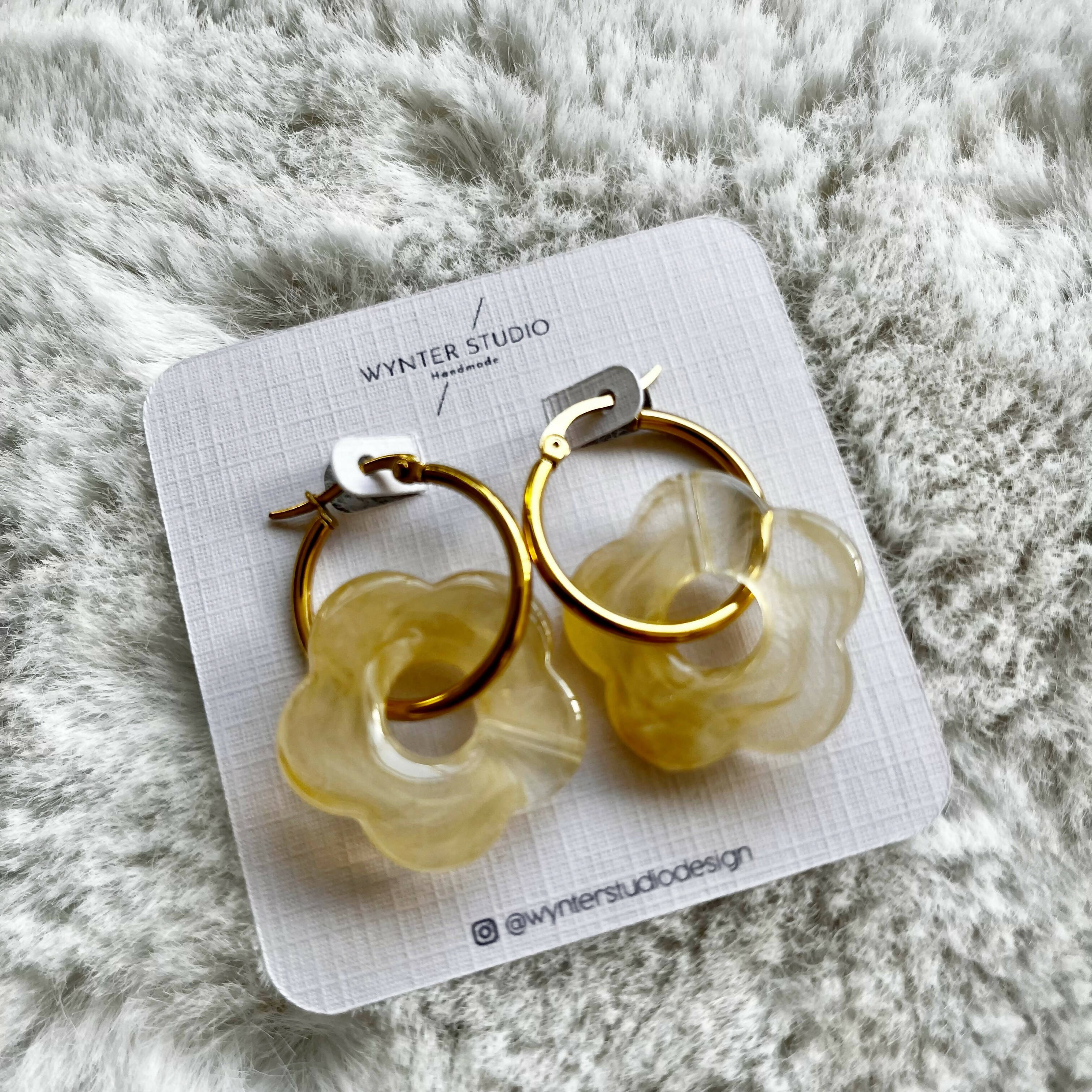 Resin Daisy Marble Hoops
