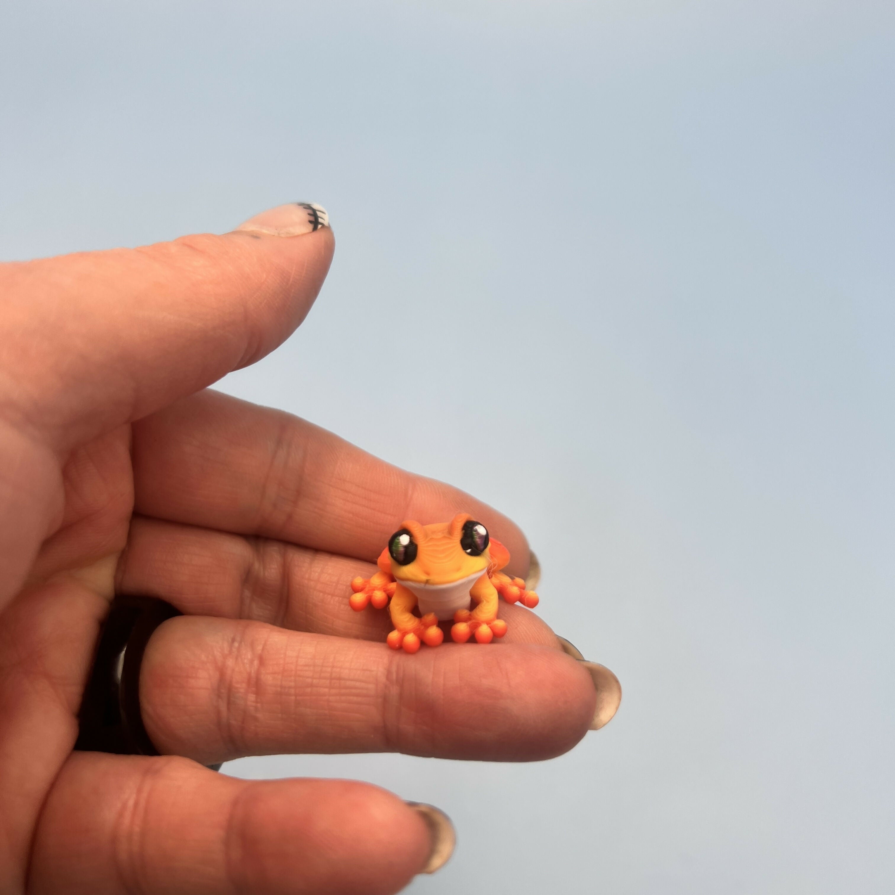 3D Printed Micro Miniatures: Articulated Sensory Fidget Animals friends Tree Frogs & dart frogs 3-4cm