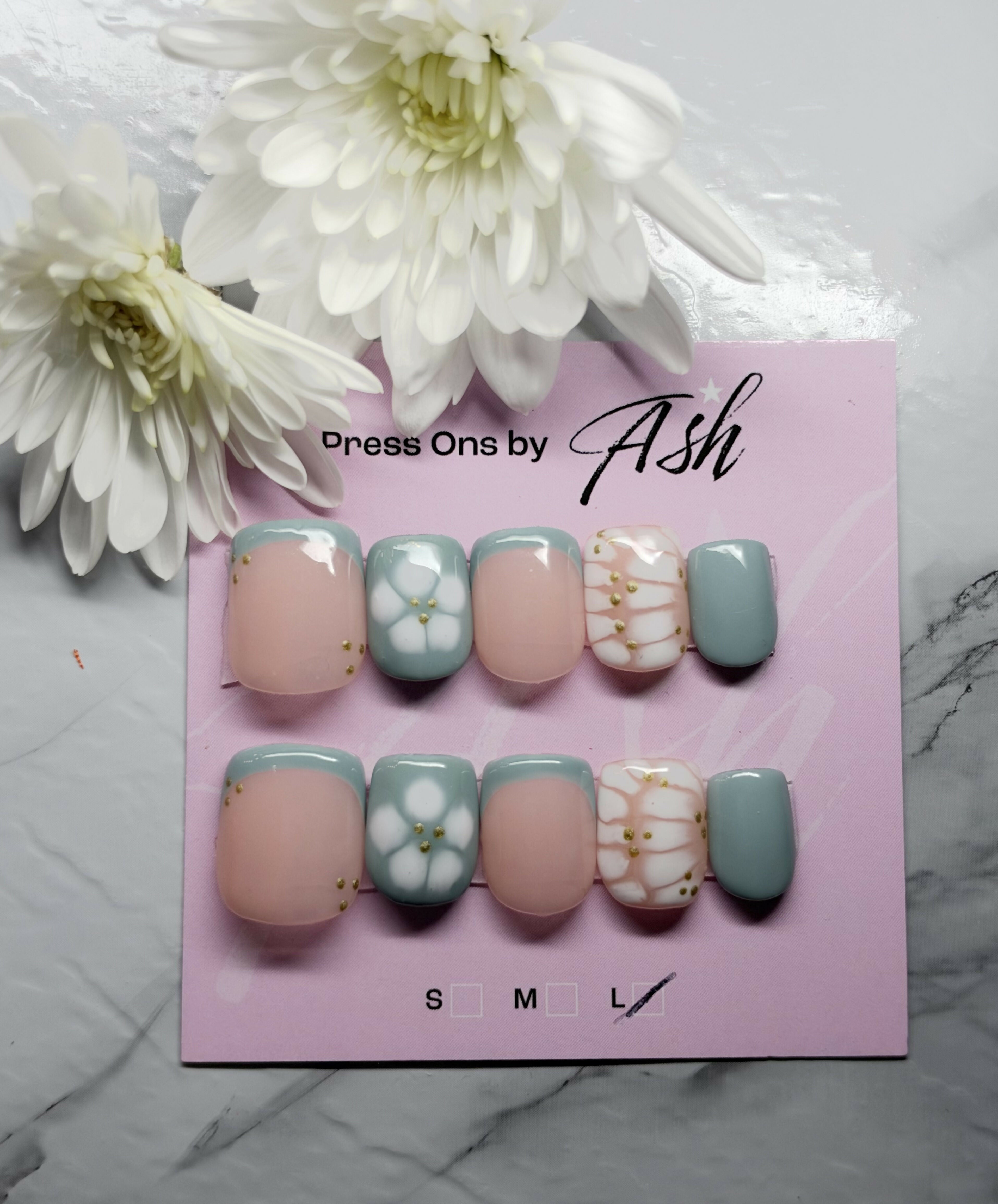 Reusable Green And White French Tip With Flowers Handmade Press On Nails
