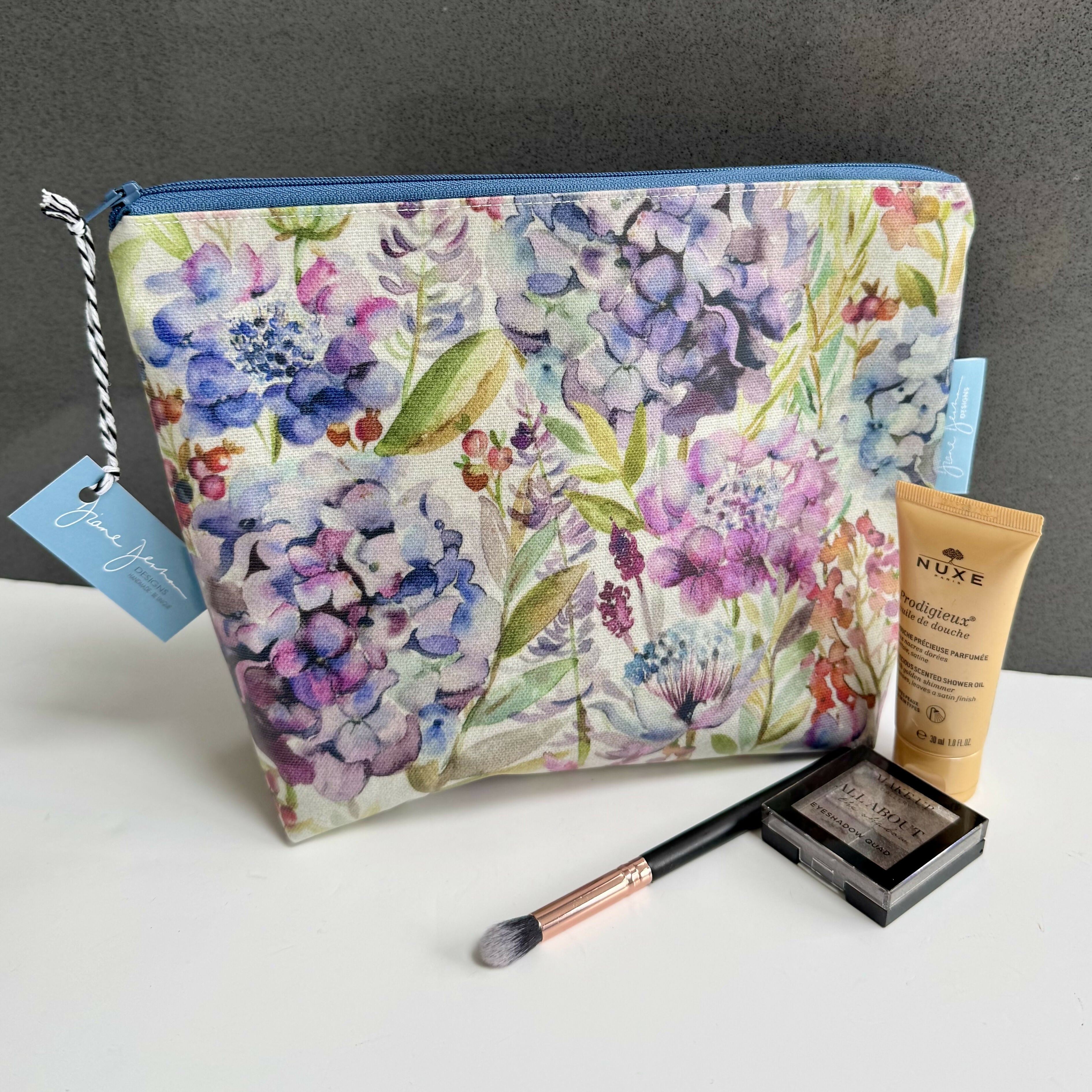 Medium Toiletry Bag - Hydrangea Floral