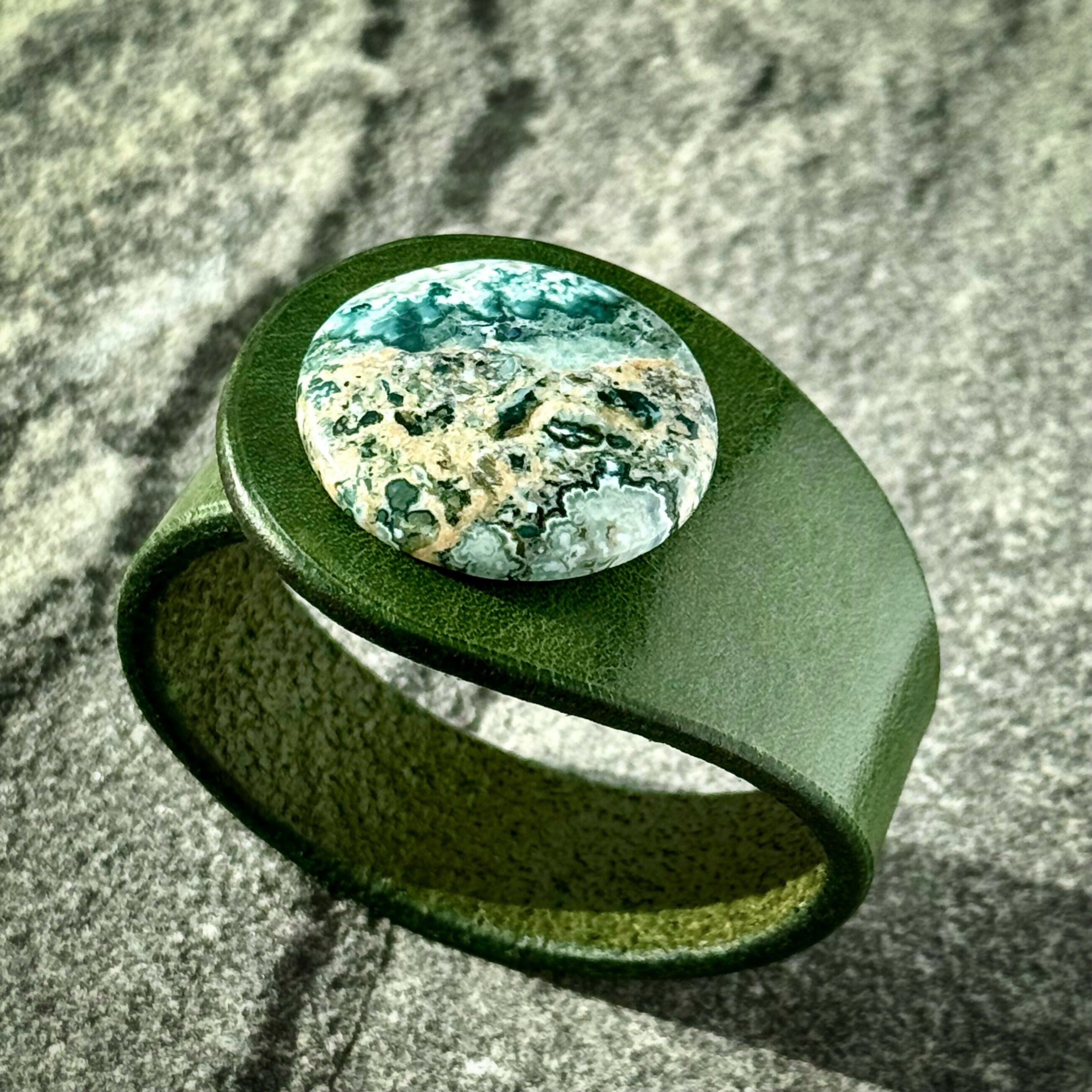 Handcrafted Natural Leather & Rare Blue Tide Seam Onyx Gemstone Bracelet - Size S or M