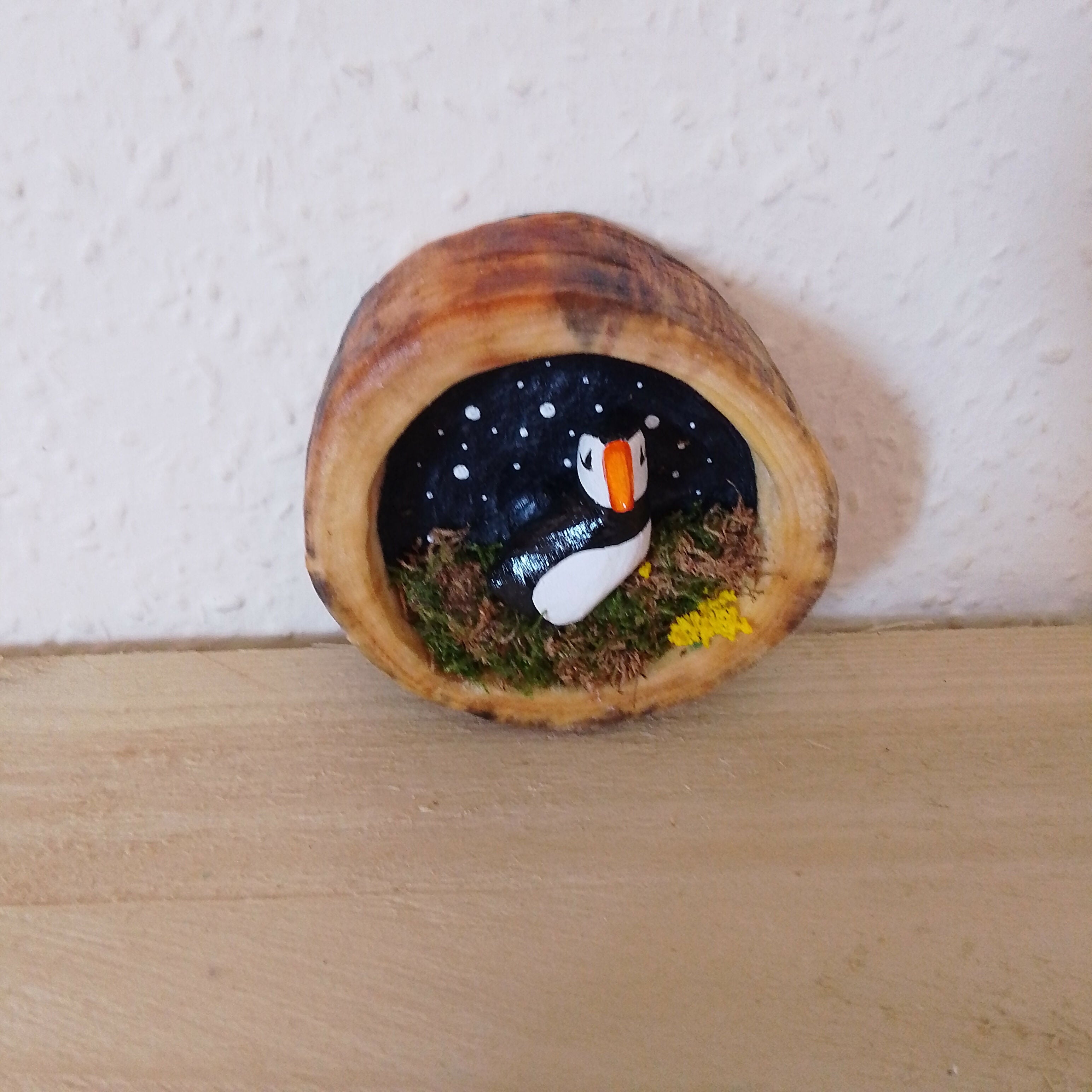 Medium Wood Slice Puffin