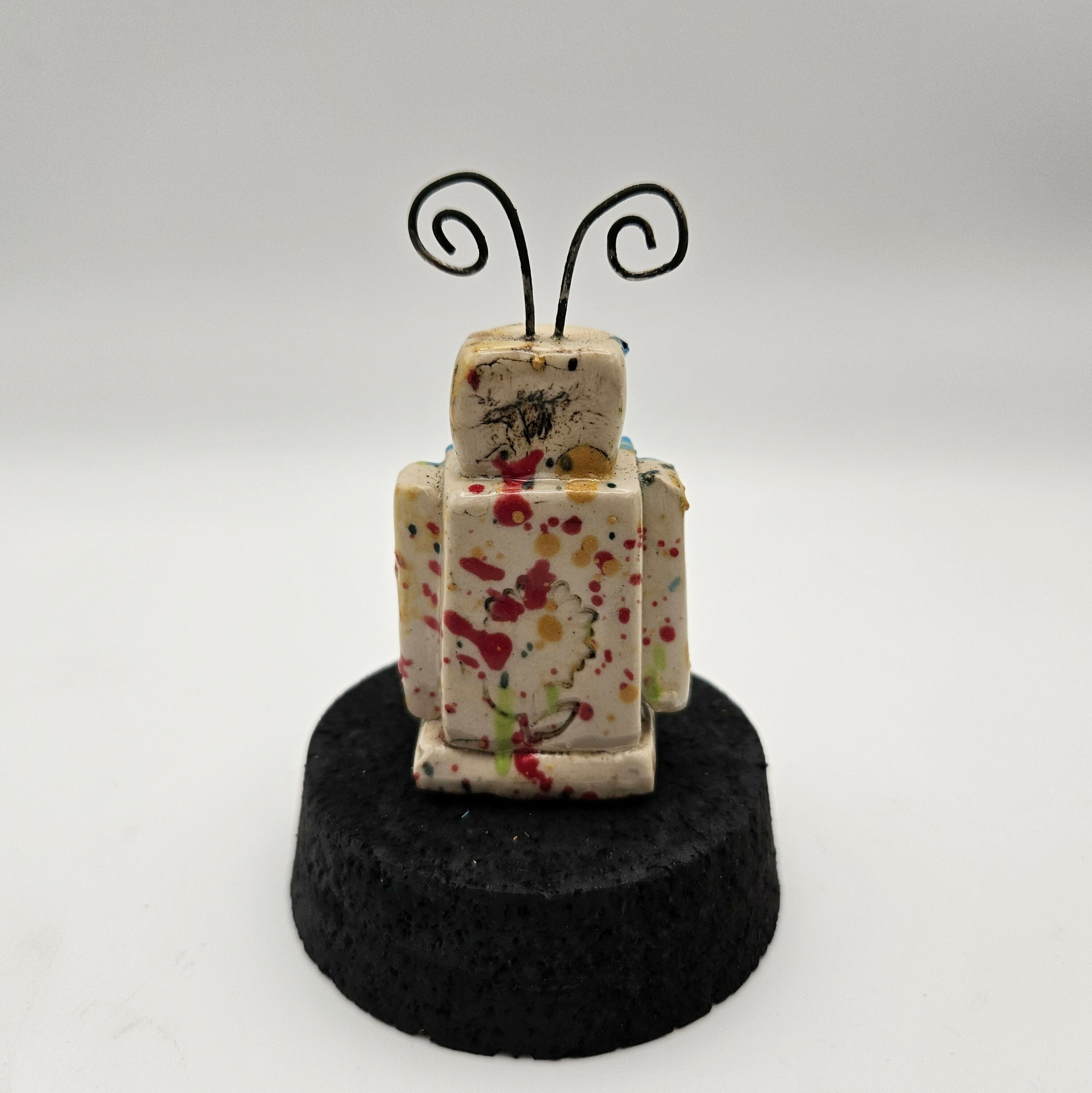 QUIKRY CERAMIC 'MINIBOTS' IN A GLASS CLOCHE